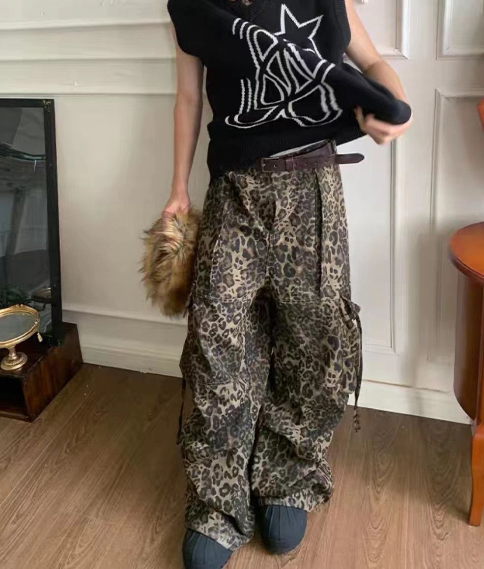 image of Jean Leopard Print Paratrooper Pleated Cargo Wide-Leg Pants in Leopard Print Color, Men's (Size 30)