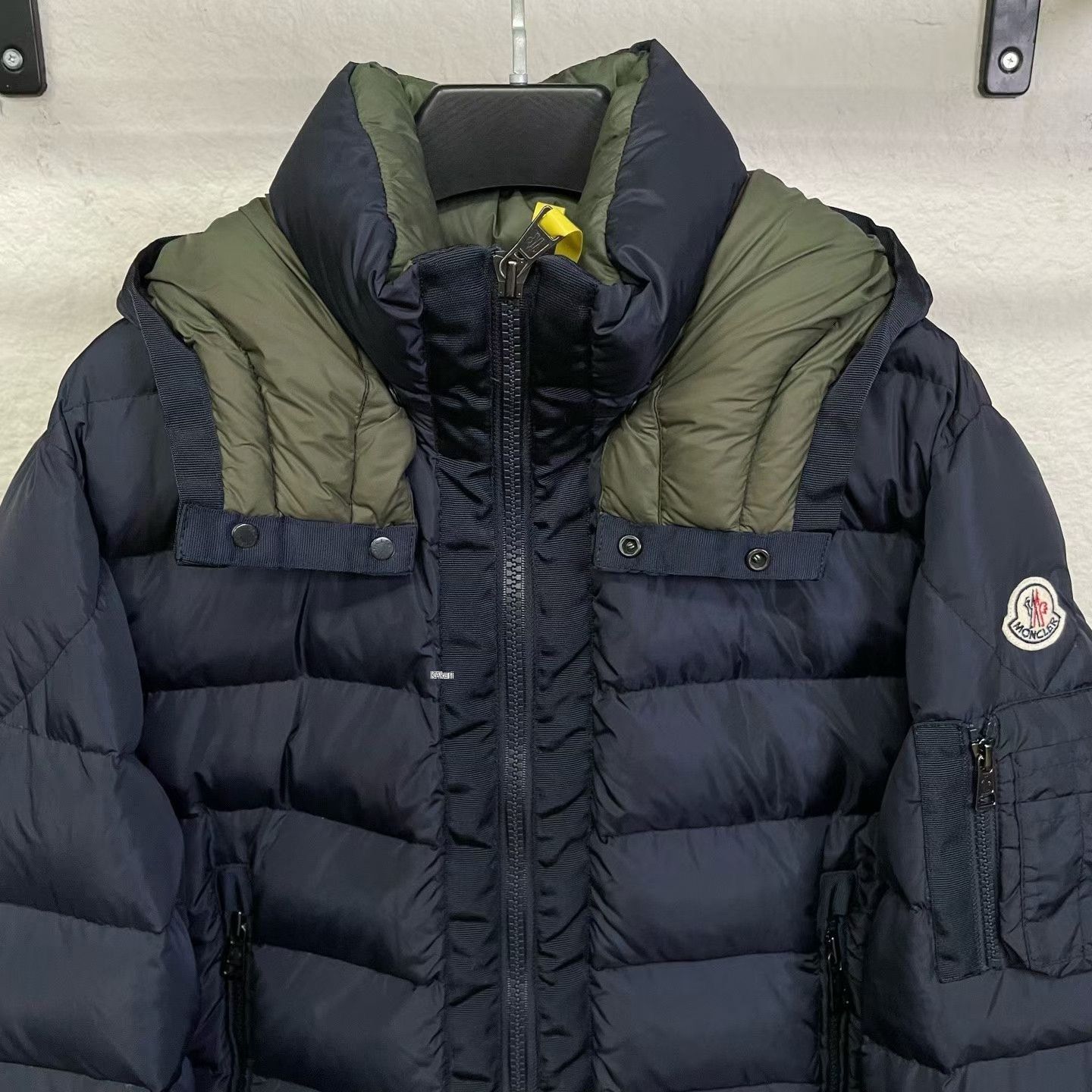 Moncler Moncler Arm Pocket Down Jacket Size US L / EU 52-54 / 3 - 3 Thumbnail