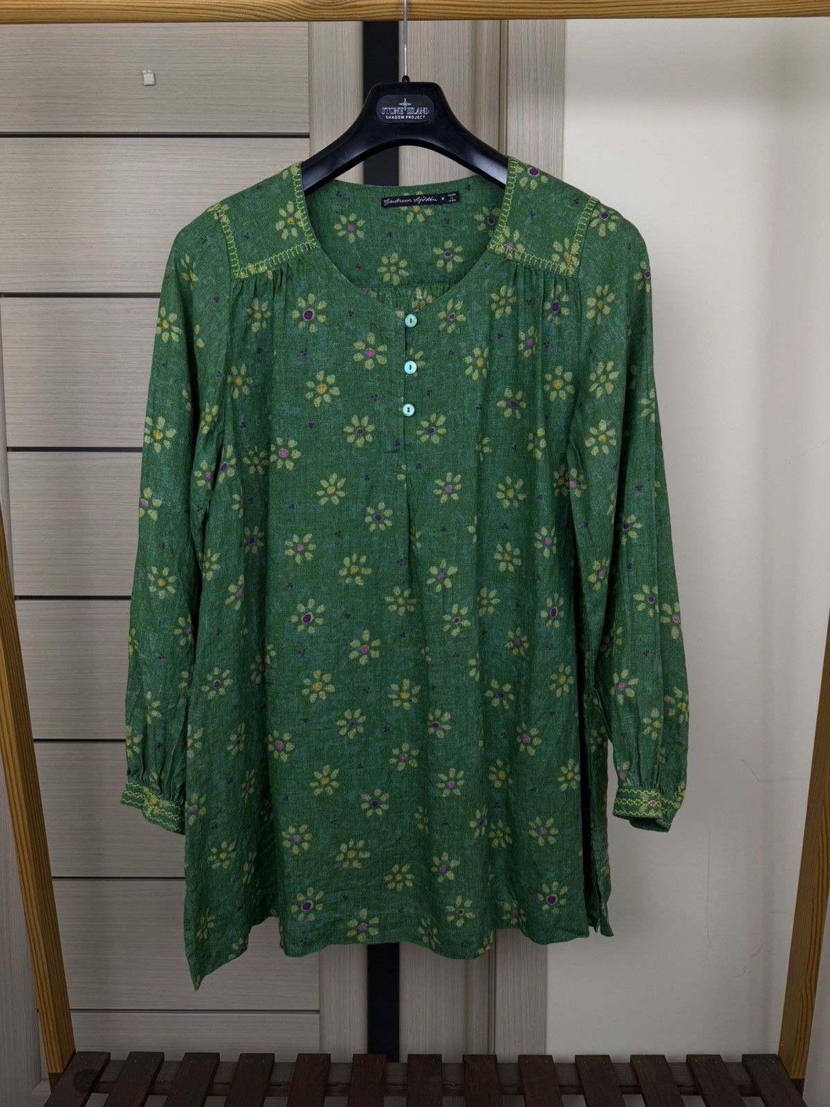 Gudrun Sjoden gudrun sjöden green linen flower print tunic blouses shirt Size M / US 6-8 / IT 42-44 - 1 Thumbnail
