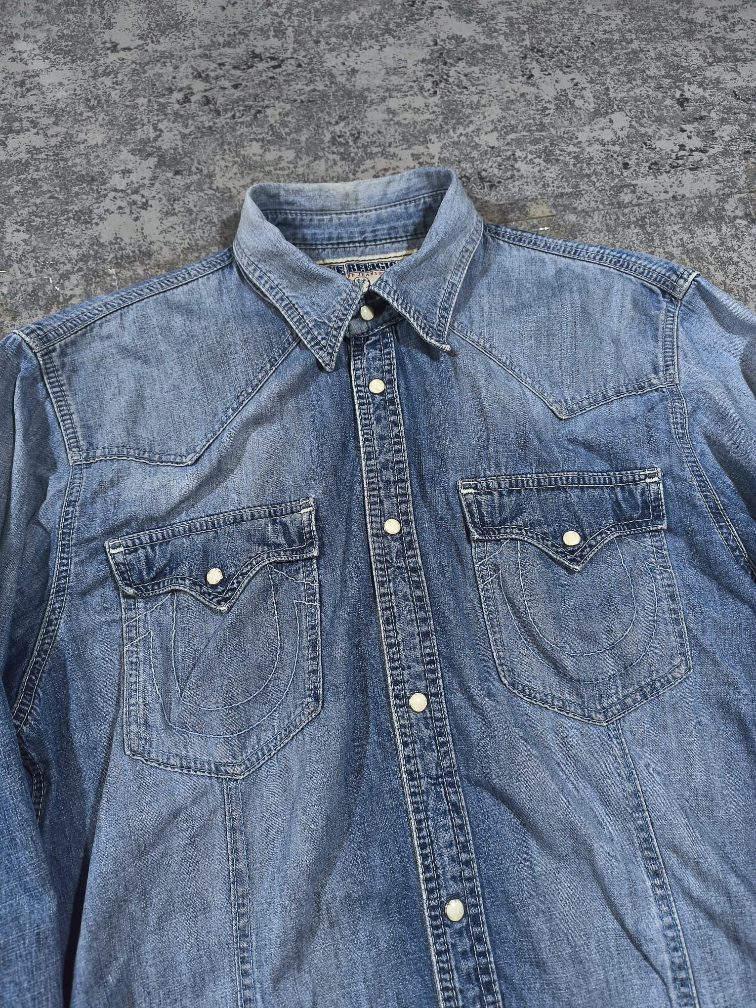 True Religion True Religion Denim Shirt Western Pearl Snap Button Size US XL / EU 56 / 4 - 3 Thumbnail