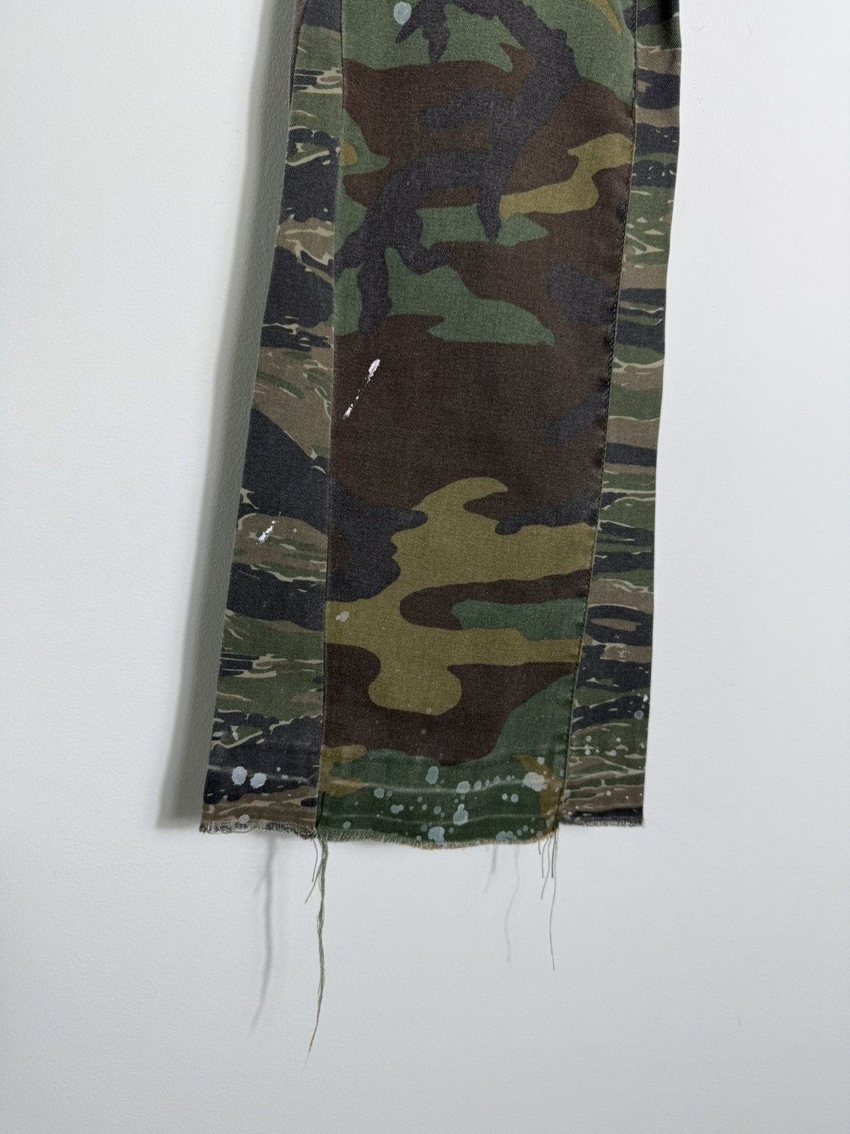 Gallery Dept. Gallery Dept Camo Flares Jeans W34 Paint Distressed Size US 34 / EU 50 - 3 Thumbnail