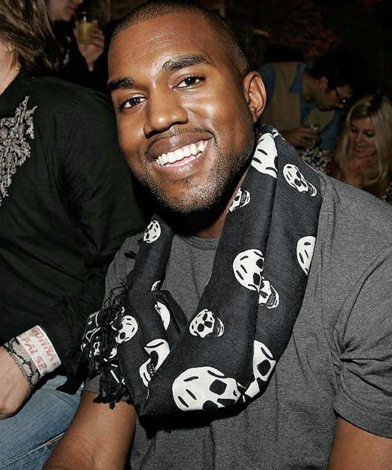 Alexander McQueen ALEXANDER MCQUEEN Skull Silk Scarf Kanye Wool Fakemink Logo Size ONE SIZE - 18 Thumbnail