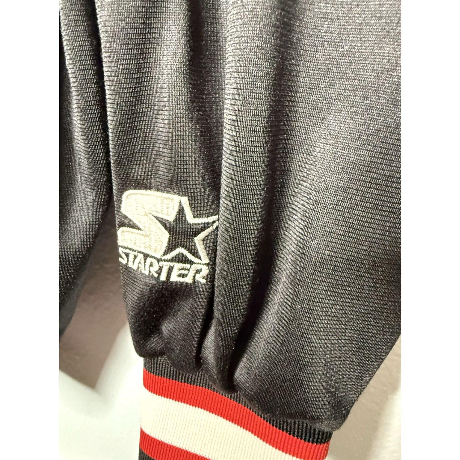 Starter VINTAGE Starter Logo Windbreaker Jacket Mens Medium Black 90s Logo Embroidered Windbreaker 90s Mens Size US M / EU 48-50 / 2 - 5 Thumbnail