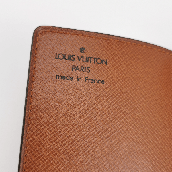 Louis Vuitton Louis Vuitton (LV) Old Passport Holder with Monogram -y2506 Size ONE SIZE - 4 Thumbnail
