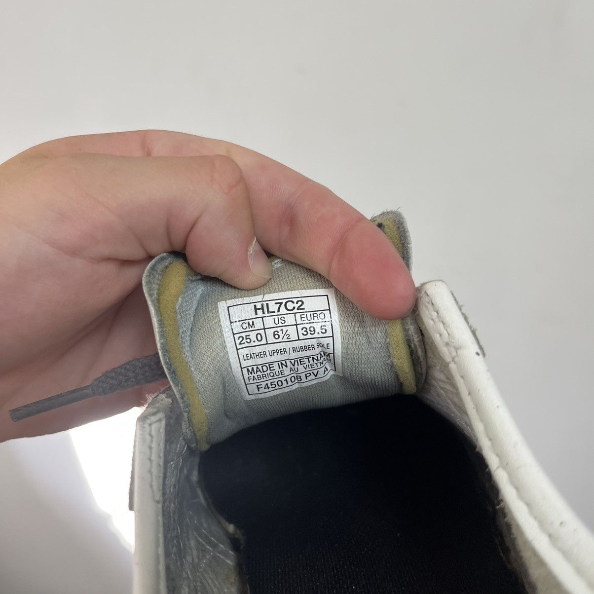 Asics Vintage Shoes Asics Onitsuka Tiger Mexico 66 Kill Bill Size US 6.5 / EU 39-40 - 9 Thumbnail