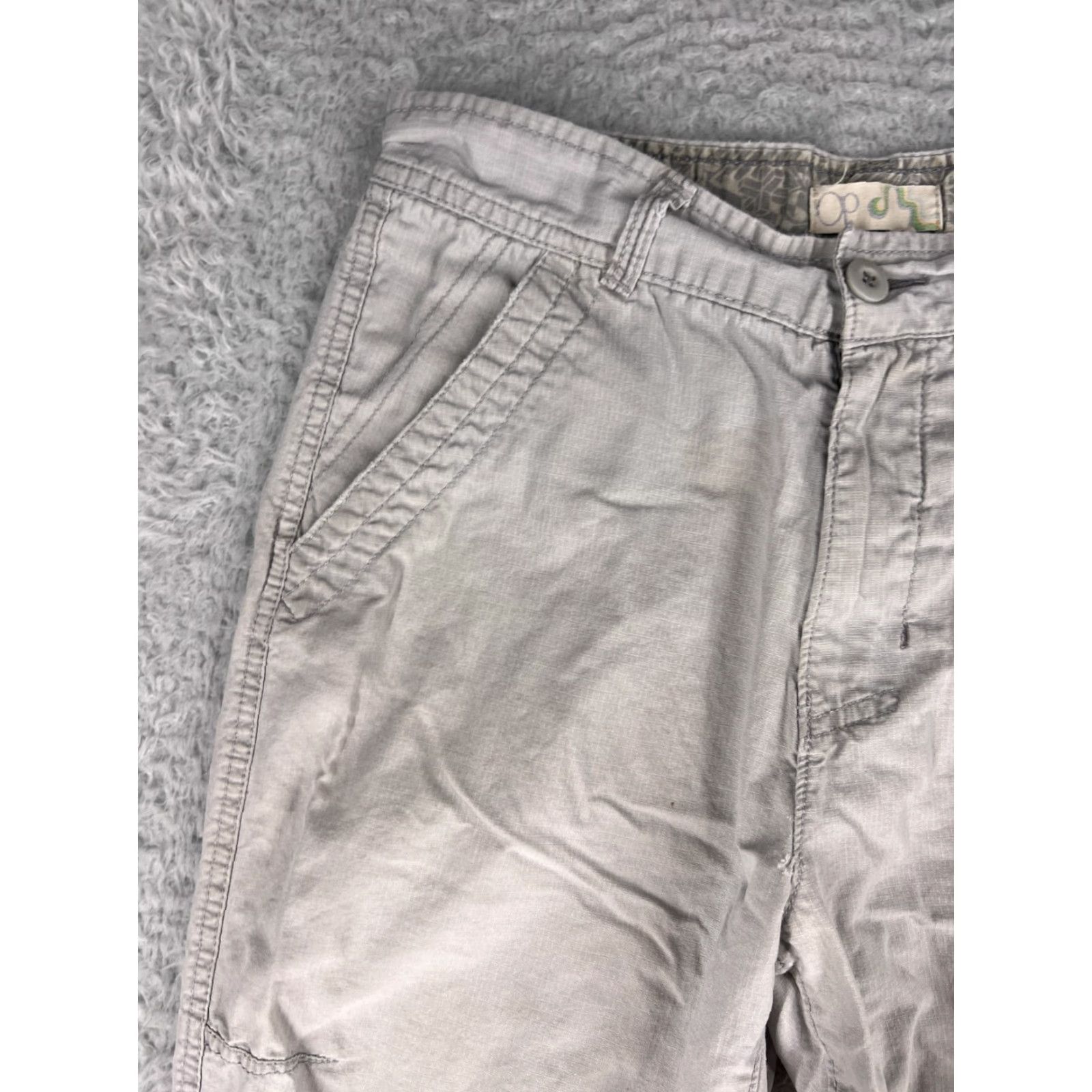 Ocean Pacific Ocean Pacific Womens Shorts Cargo Denim Gray 16 Adult Waist 29 Inseam 10 Mid Rise Pockets Beach Surf Aloha Size 29" - 4 Thumbnail