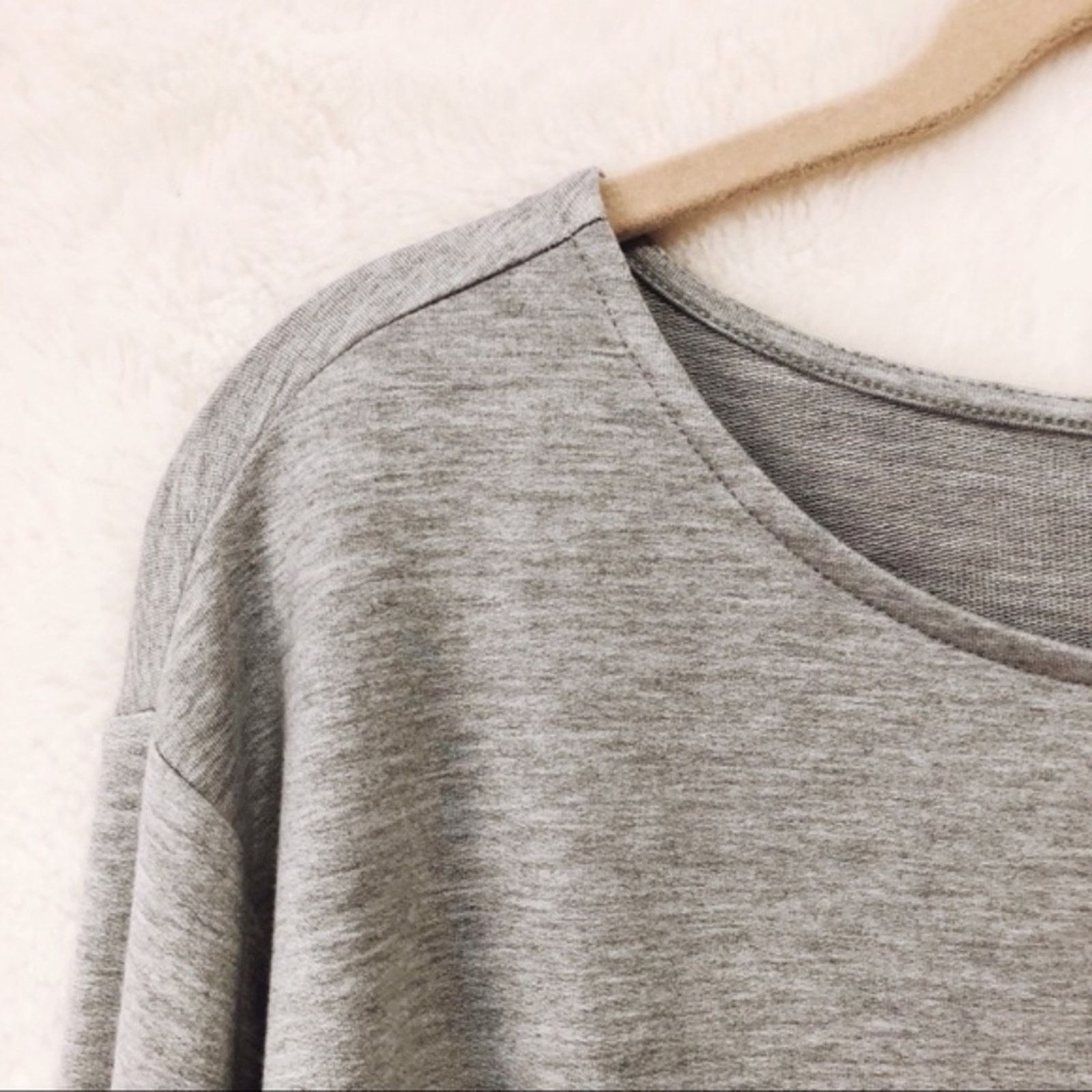 Ann Taylor Ann Taylor Long Sleeve Gray Scrunched Sleeve Top Size XS / US 0-2 / IT 36-38 - 5 Thumbnail