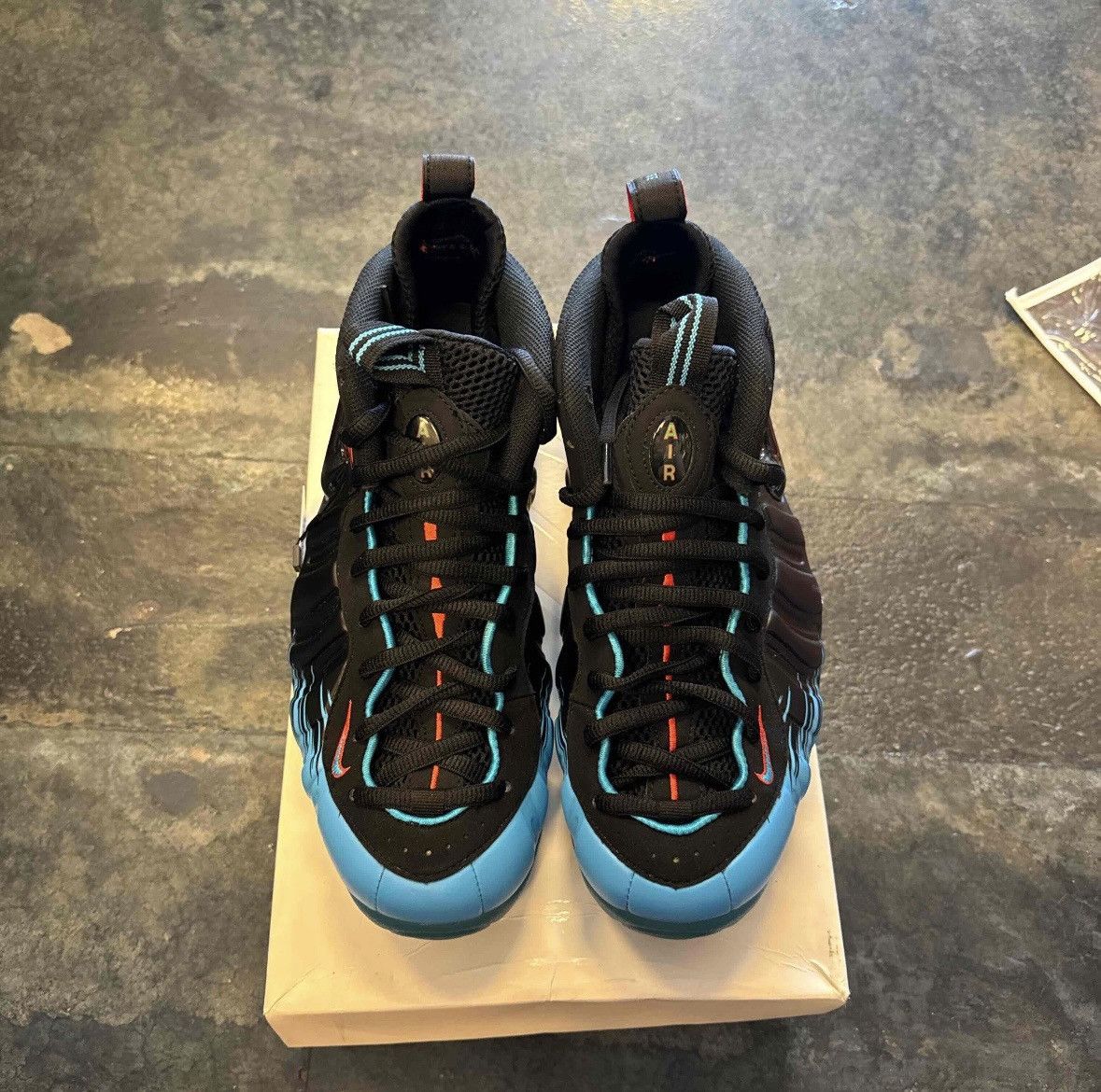 Nike Foamposite Pro Spiderman Size US 10.5 / EU 43-44 - 3 Thumbnail