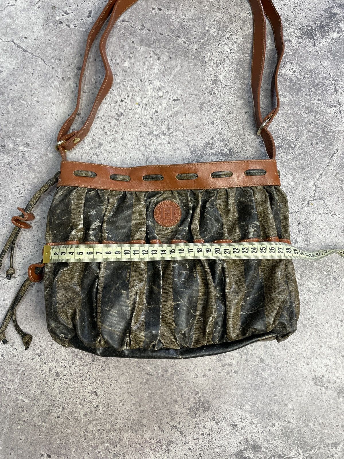 Fendi Fendi Vintage Brown Leather Shoulder Bag Size ONE SIZE - 17 Thumbnail