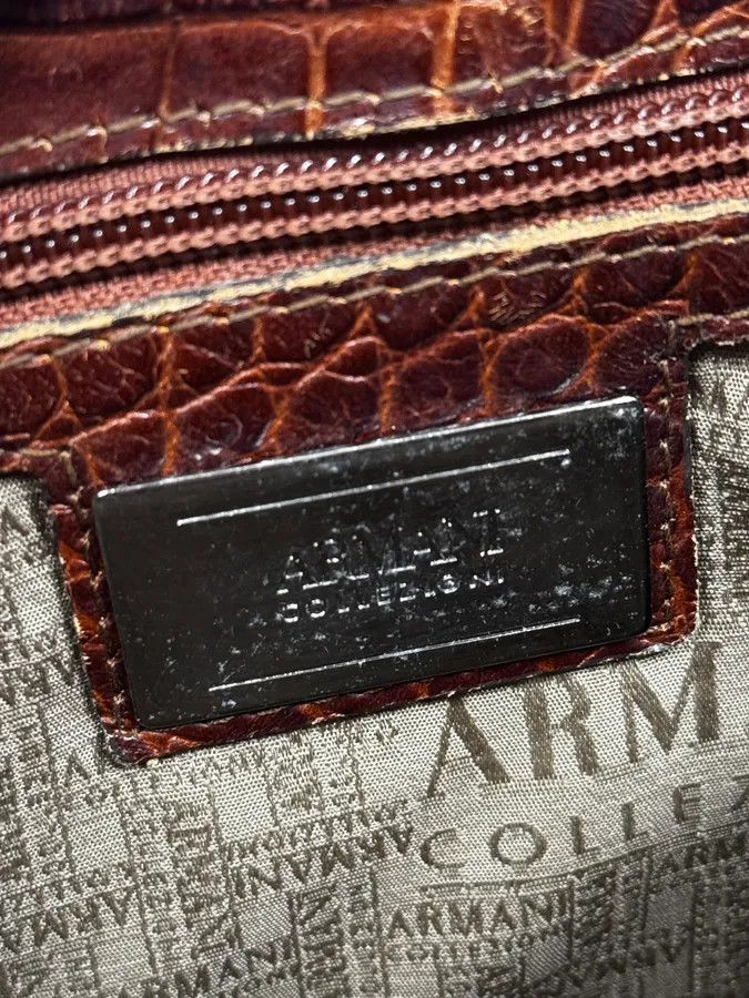 Armani Collezioni AW2011 Armani Brown Crocodile Effect Leather Shoulder Bag Size ONE SIZE - 12 Thumbnail