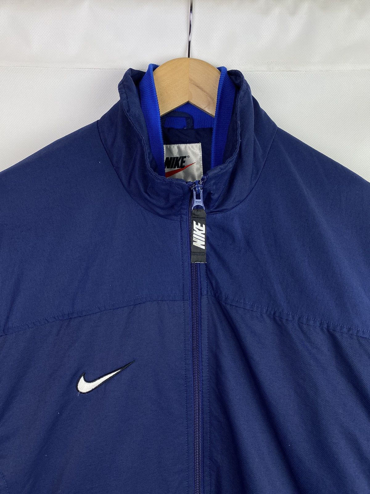 Nike Nike vintage Y2K big swoosh windbreaker jacket size M Size US M / EU 48-50 / 2 - 4 Thumbnail