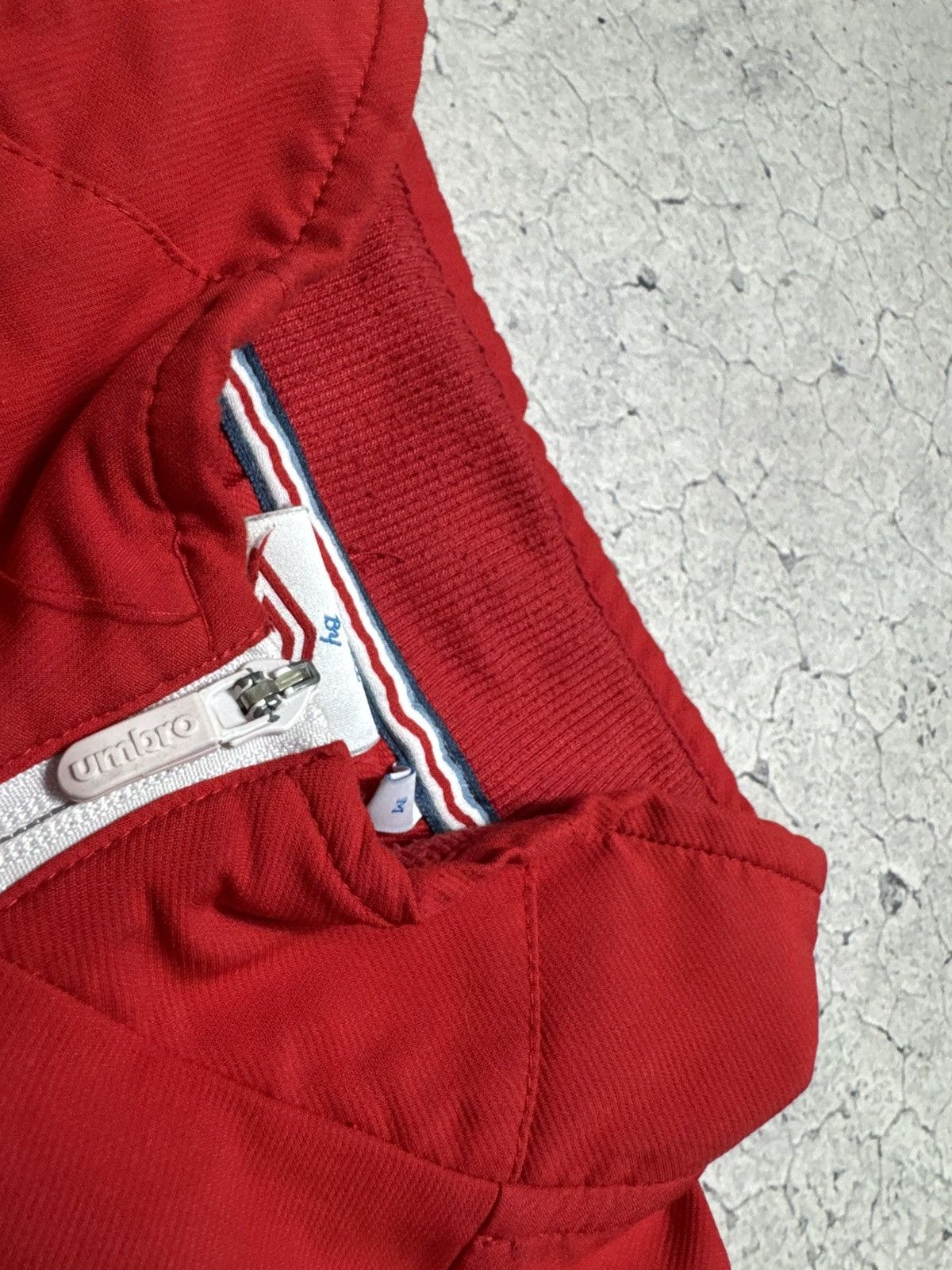 Umbro Umbro England Team Vintage Football Jacket Soccer Y2K Size US M / EU 48-50 / 2 - 7 Thumbnail