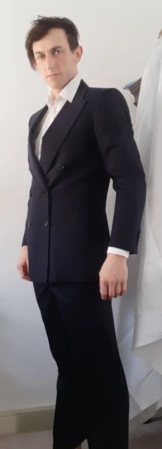 Brioni **SOLD** Brioni x Harrods Double-Breasted Navy Size 50R - 1 Thumbnail