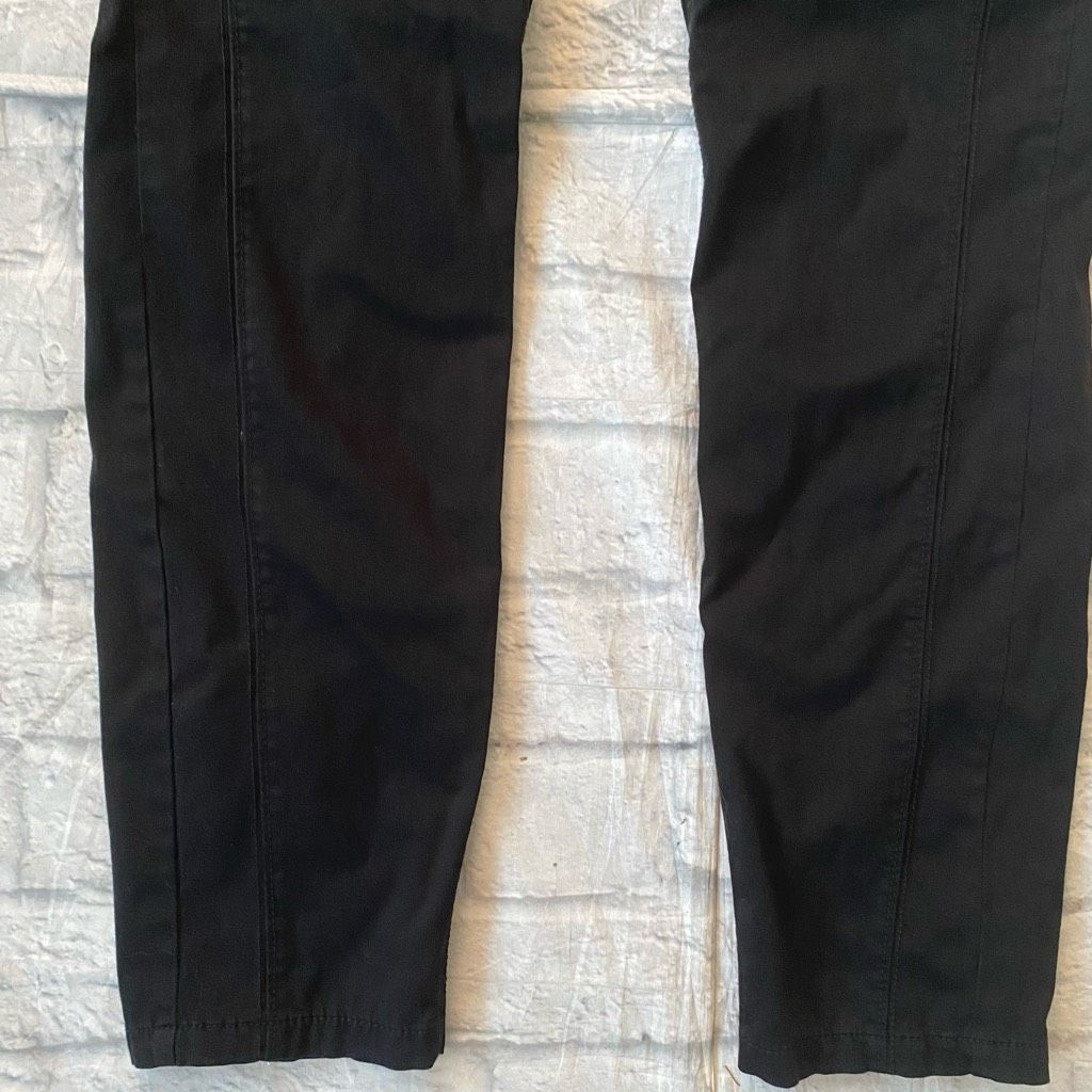 White House Black Market White House black market Noir women 8 crop pants w/zipper ba Size 30" / US 8 / IT 44 - 10 Thumbnail
