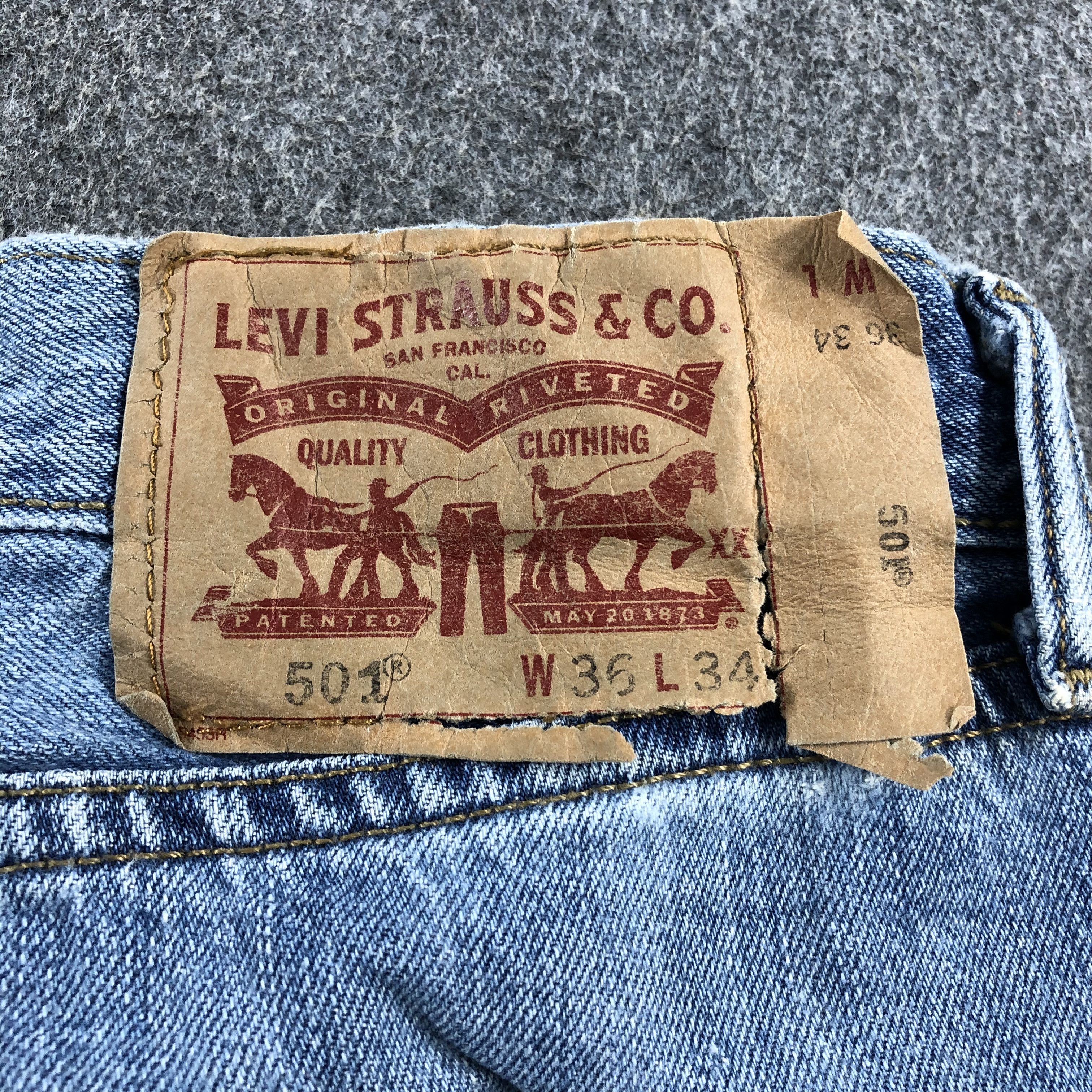 Levi's Vintage Blue Wash Levis 501 Jeans-J2538 Size US 37 - 5 Thumbnail