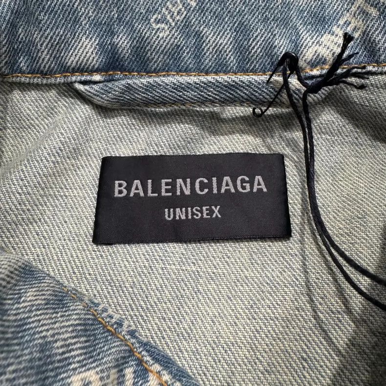 Balenciaga Balenciaga Washed Distressed Screen Printed Denim Jacket Size US S / EU 44-46 / 1 - 4 Thumbnail