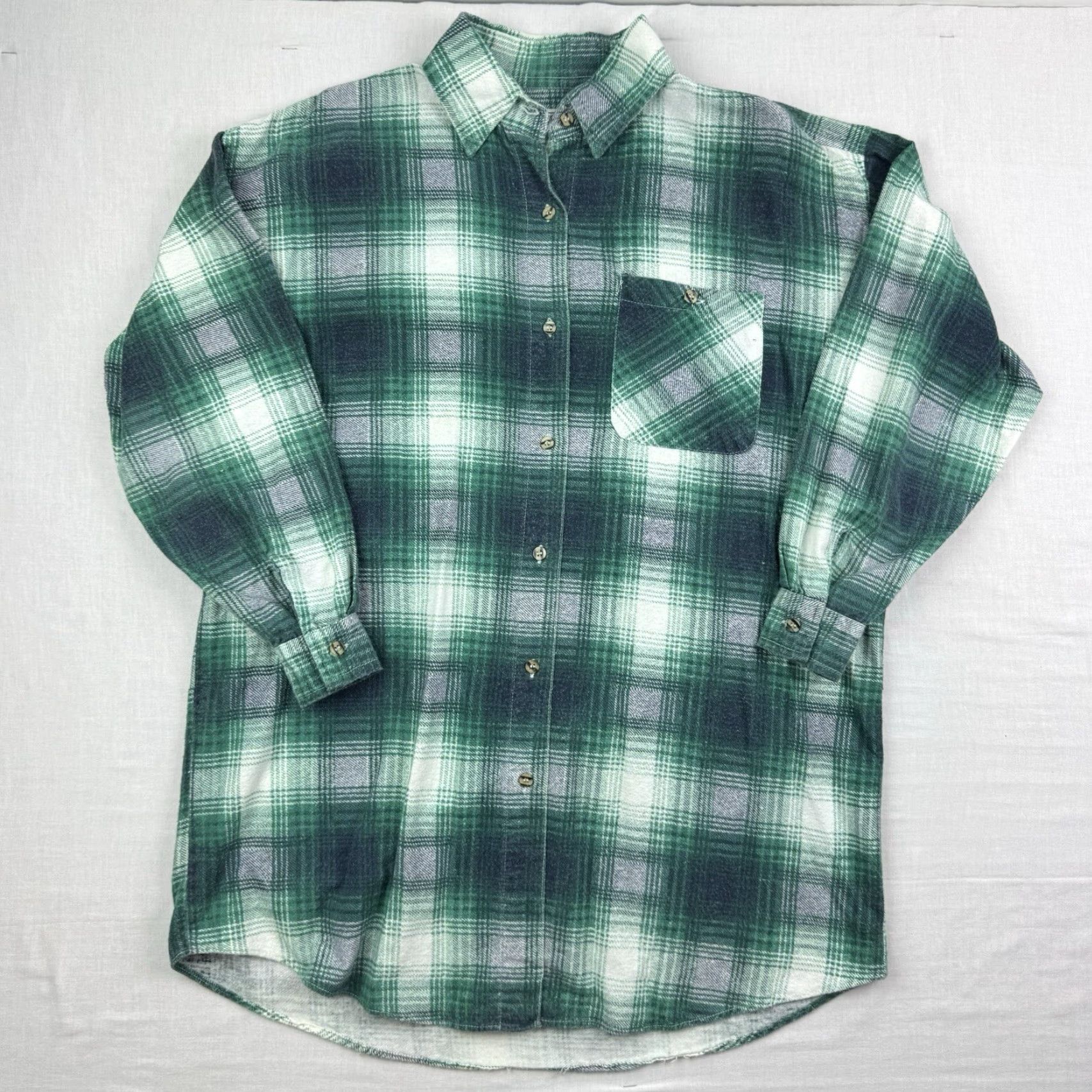 Vintage VINTAGE Kiss Club Collection Shirt Adult Large Green Plaid Flannel Y2K Outdoor Classic Womens Size L / US 10 / IT 46 - 2 Thumbnail