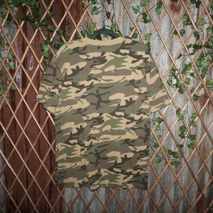 Giant XL - Vintage Y2K top gun giant 2006 Paramount camo t-shirt Size US XL / EU 56 / 4 - 2 Thumbnail