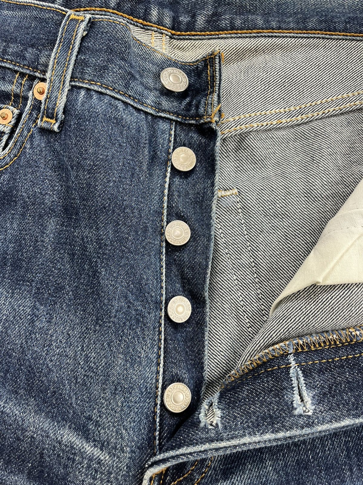 Levi's Vintage Clothing 🇺🇸1990s Vintage Levis 501XX 33x36 Straight Leg Blue Jeans Size US 31 - 10 Thumbnail