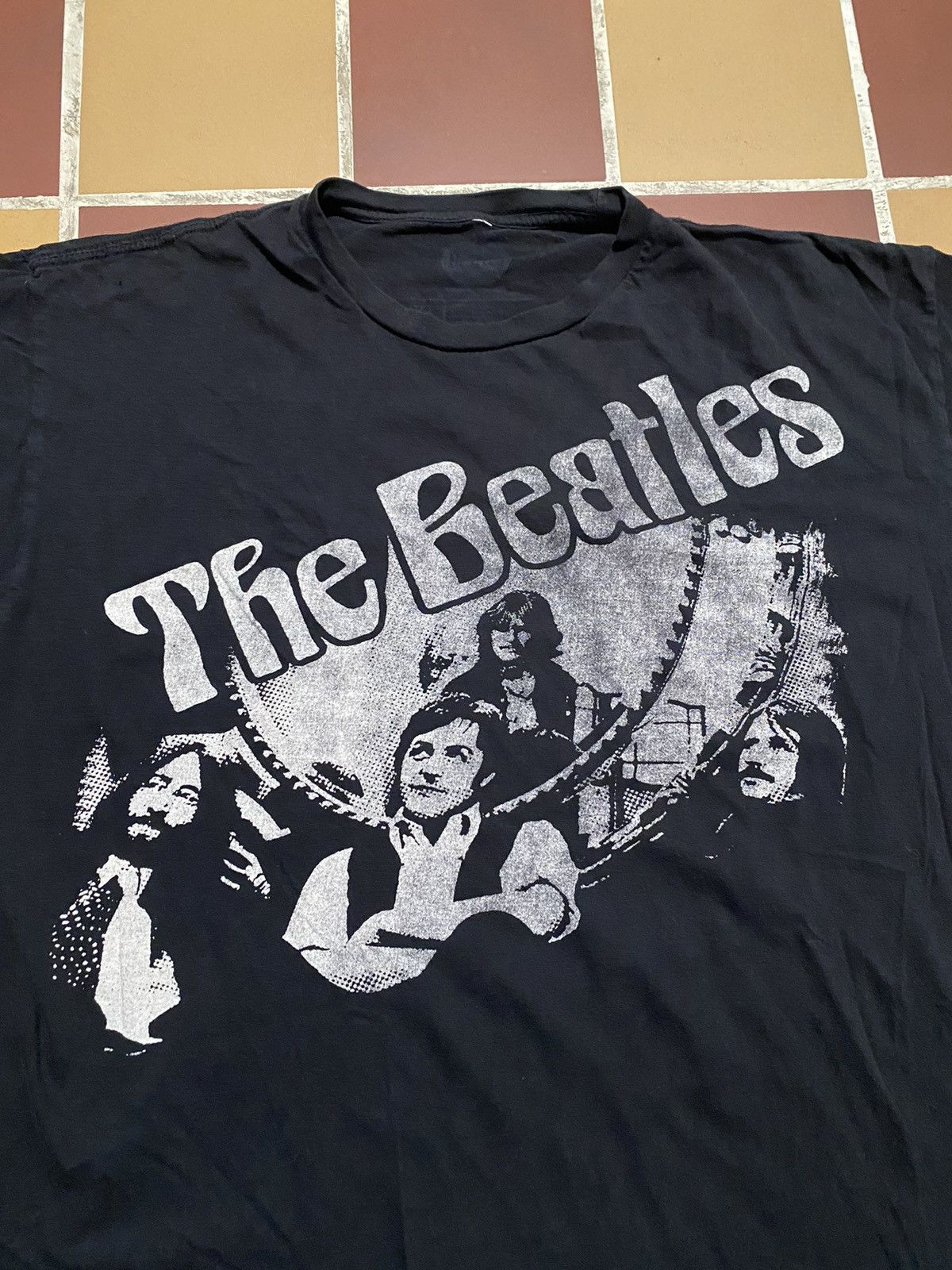 Vintage Vintage The Beatles Band tee John Lennon Faded Y2K Size US XL / EU 56 / 4 - 2 Thumbnail