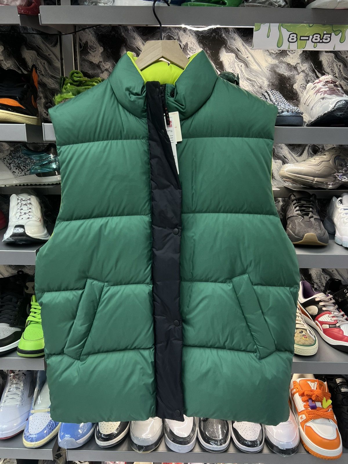 Uniqlo Uniqlo x Marni Oversized Down Green Vest Size US L / EU 52-54 / 3 - 1 Thumbnail