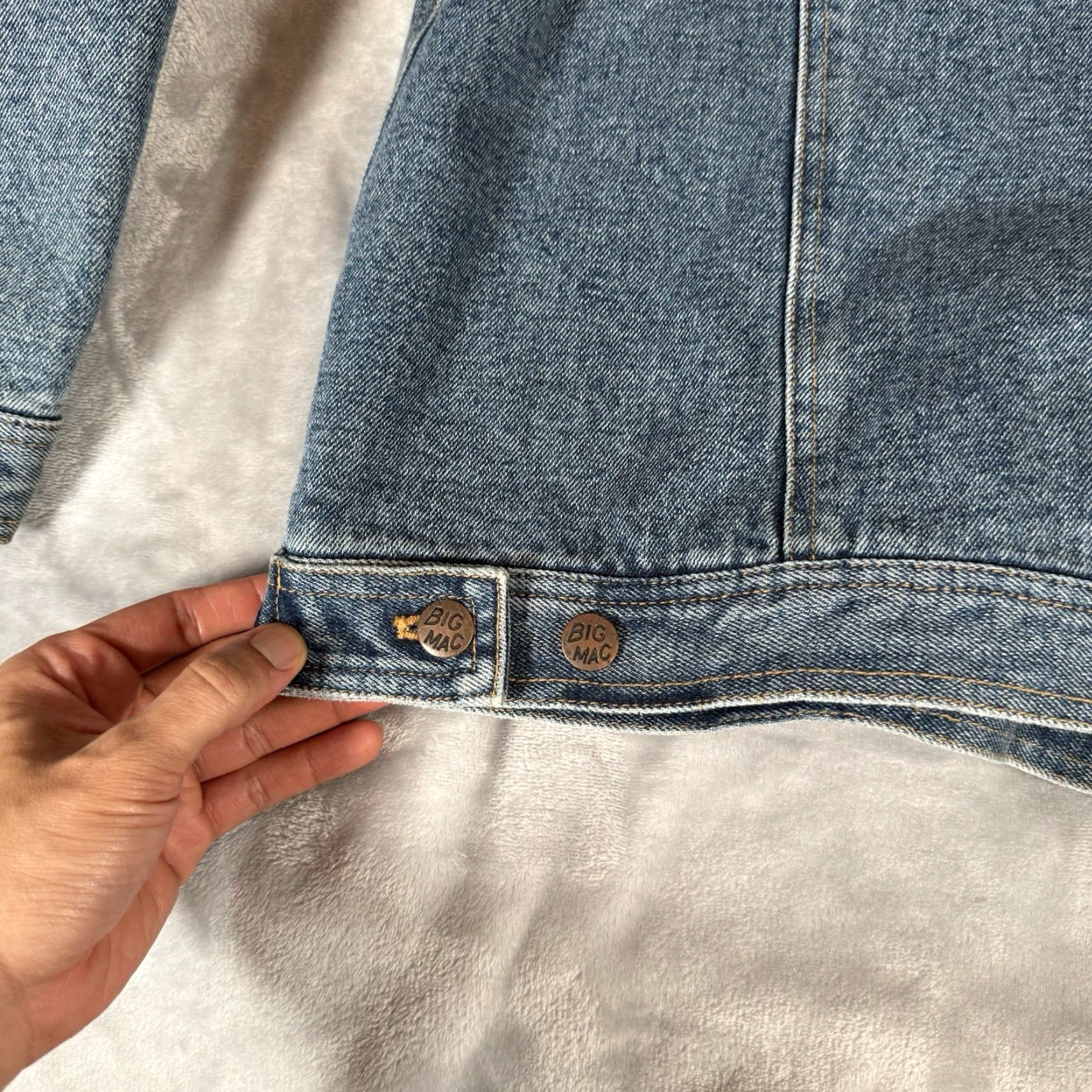 Vintage VINTAGE Big Mac Denim Trucker Jacket Mens M Oversized Workwear Blue Size US M / EU 48-50 / 2 - 6 Thumbnail