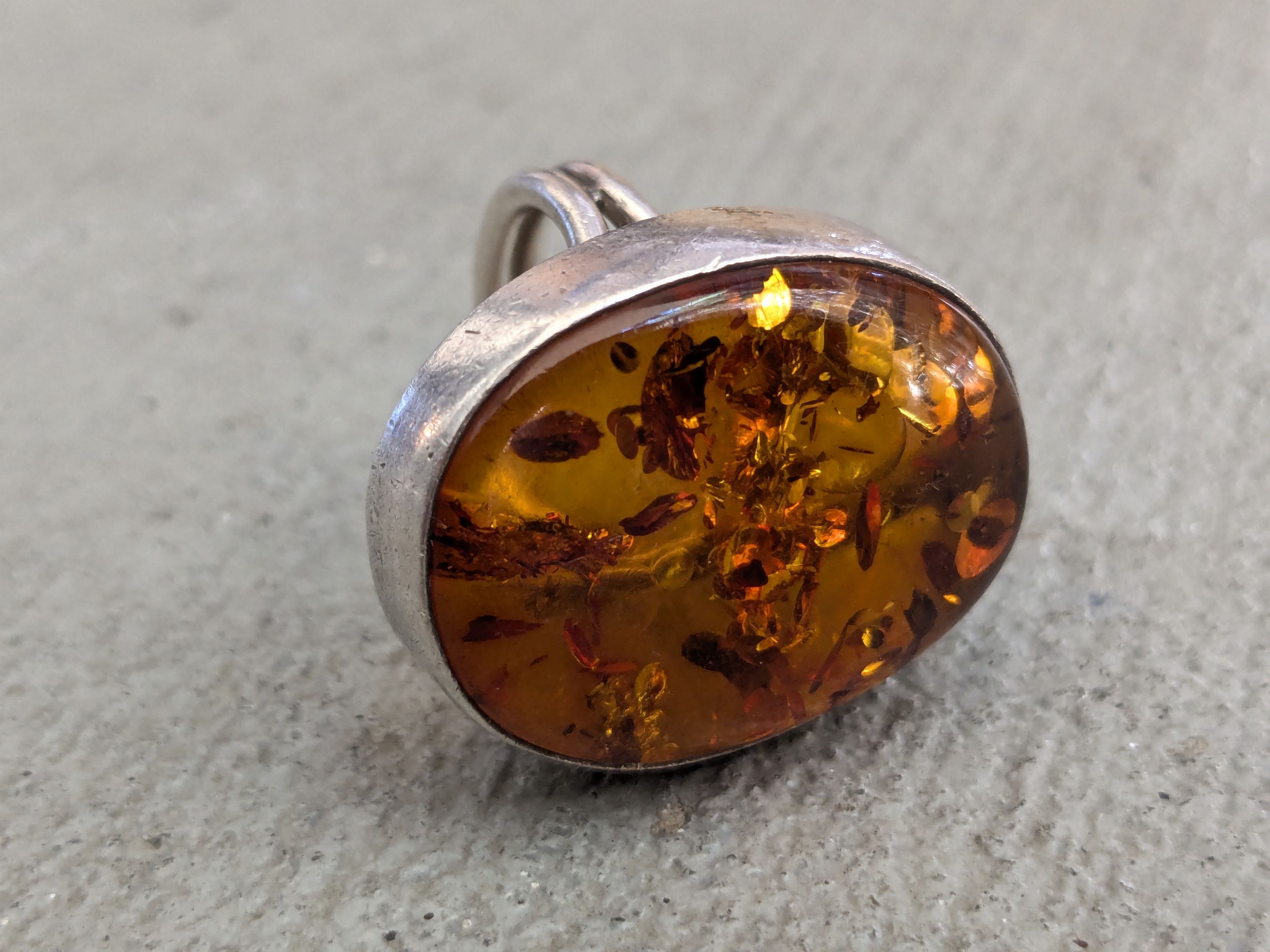 Vintage Vintage Sterling Silver Ring Orange Amber Oval Size ONE SIZE - 8 Thumbnail