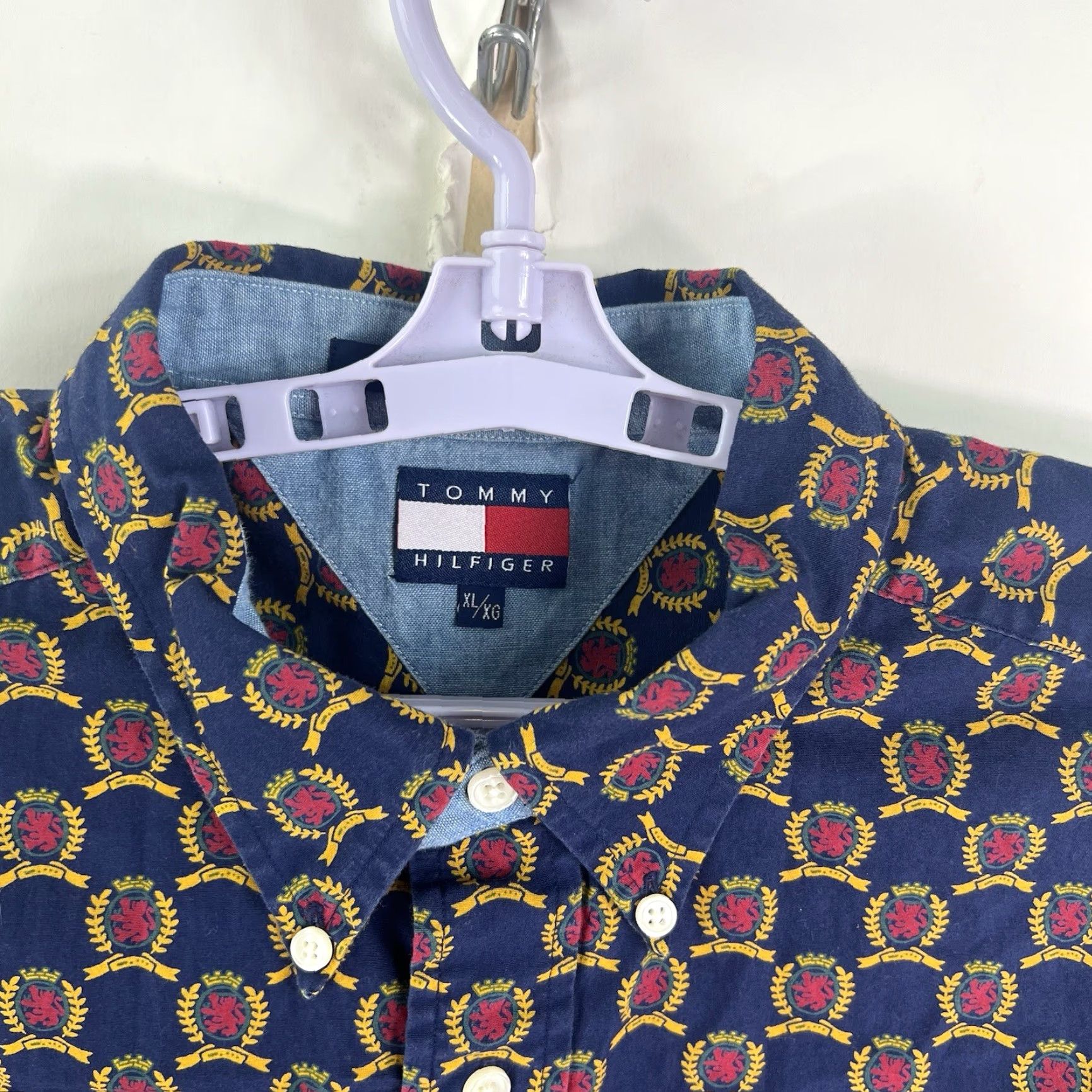 Tommy Hilfiger VINTAGE Tommy Hilfiger Men's Button-Down Shirt XL Blue Geometric Pattern Long Sleeve Casual Business Size US XL / EU 56 / 4 - 2 Thumbnail