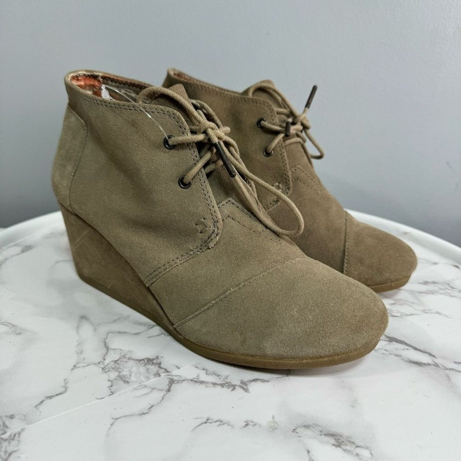 Toms Toms Women’s Wedge Boots sz 8.5 Suede Lace Up # Box H773 Size US 8.5 / IT 38.5 - 4 Thumbnail