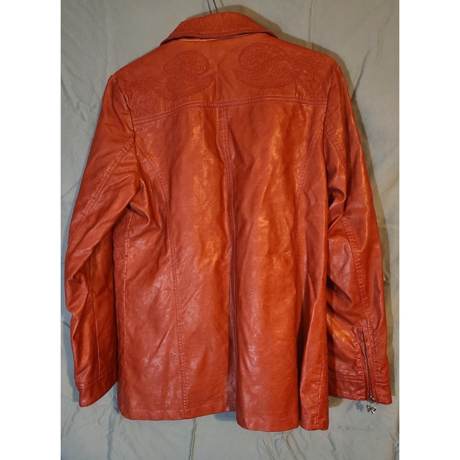 Vintage Ameri Mode Dark Red Faux Leather Jacket Women Boho Mid-Length Full Zip Collared Size S New with Tags Size S / US 4 / IT 40 - 2 Thumbnail