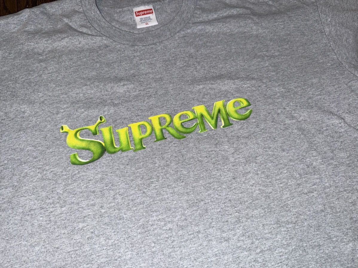 Supreme Supreme (FW21) Graphic Shrek Tee Heather Gray Size XL Size US XL / EU 56 / 4 - 2 Thumbnail