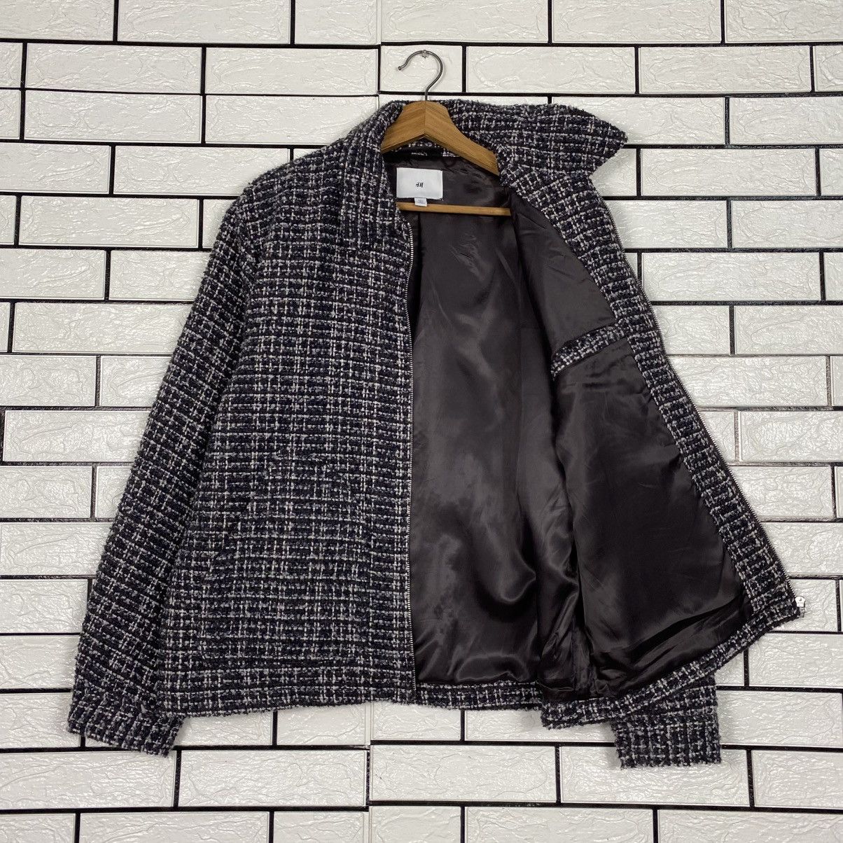 Japanese Brand Vintage Bomber Jacket Knit Design H&M Wool Issey Miyake Size US L / EU 52-54 / 3 - 12 Thumbnail