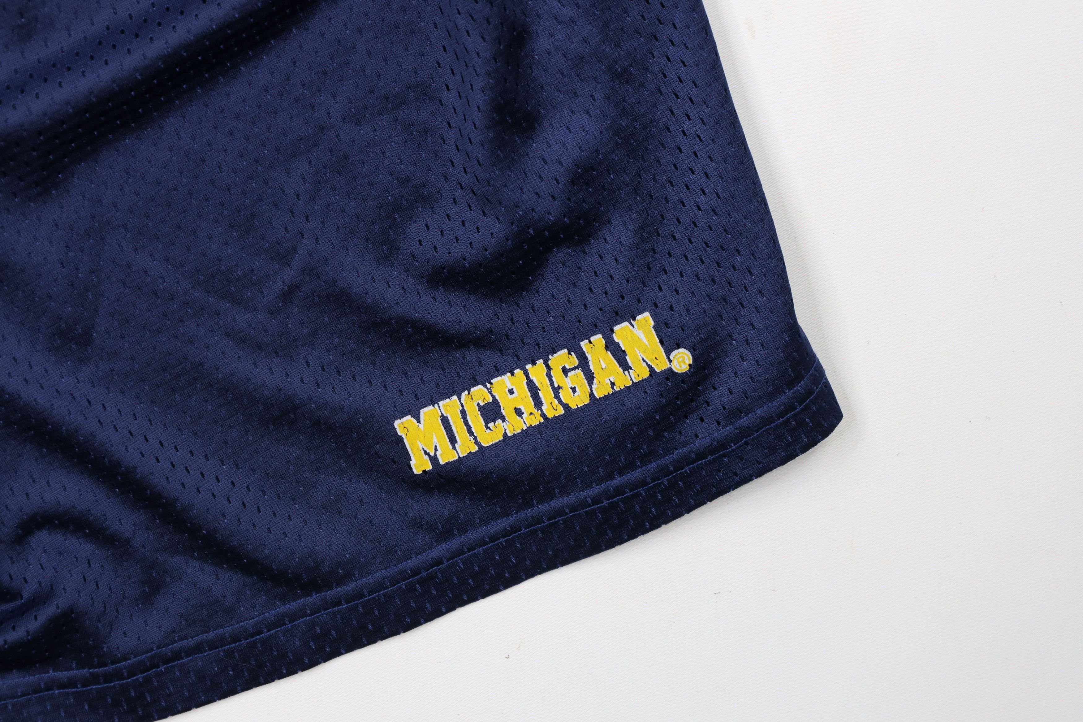 Vintage Vintage 90s University of Michigan Above Knee Mesh Shorts Size US 36 / EU 52 - 5 Thumbnail