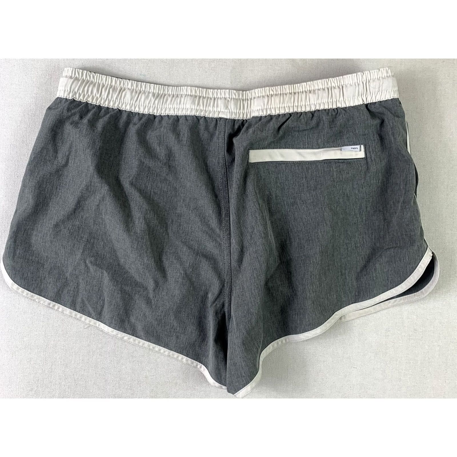 Vuori Vuori Tavi Shorts Womens Small Gray 2" Athletic Gym Running Yoga VW361 Size 28" / US 6 / IT 42 - 7 Thumbnail