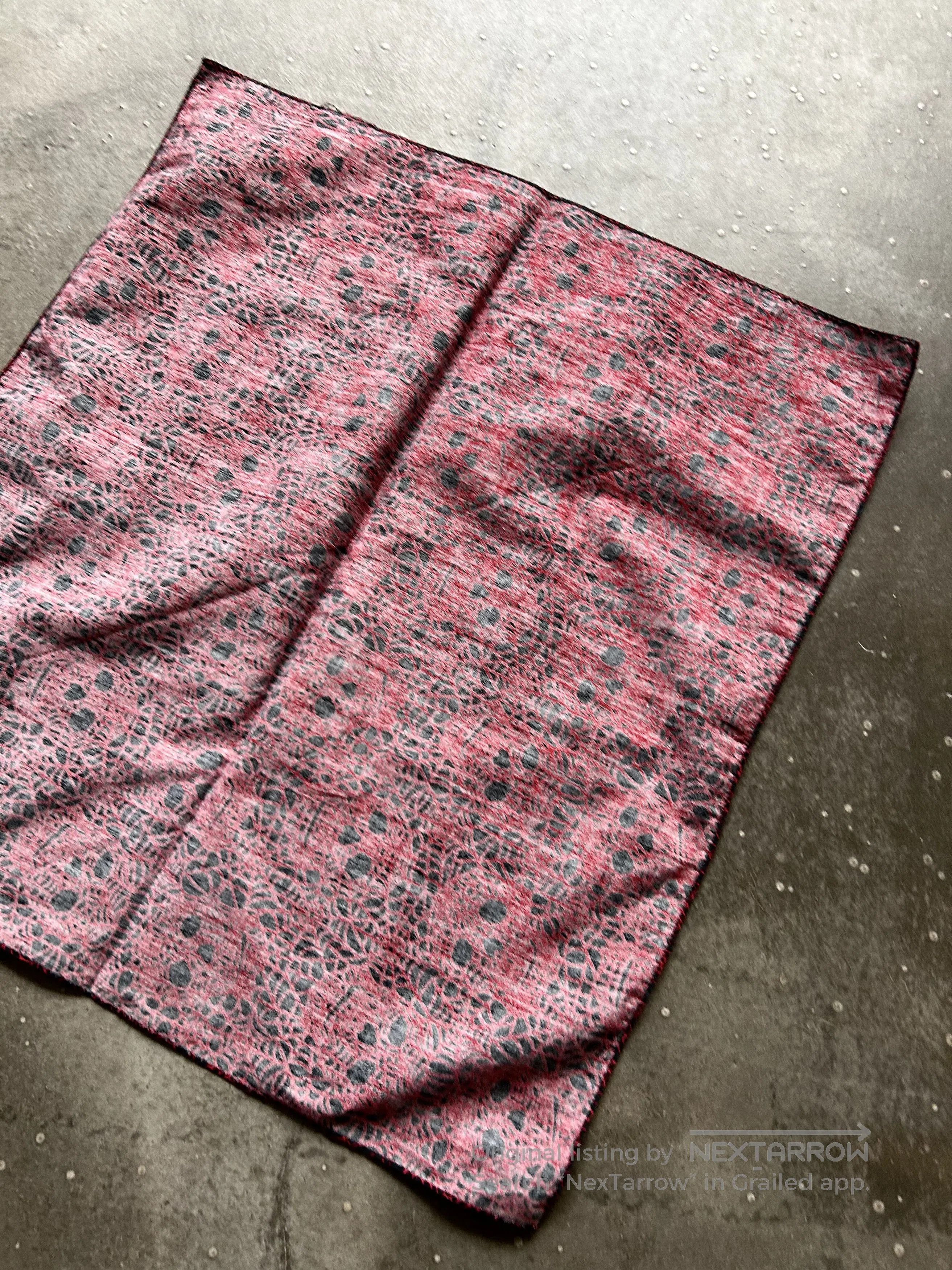 DEN IM by SIKI IM Number (N)ine 05ss Skull Spider Scarf. Size ONE SIZE - 7 Thumbnail