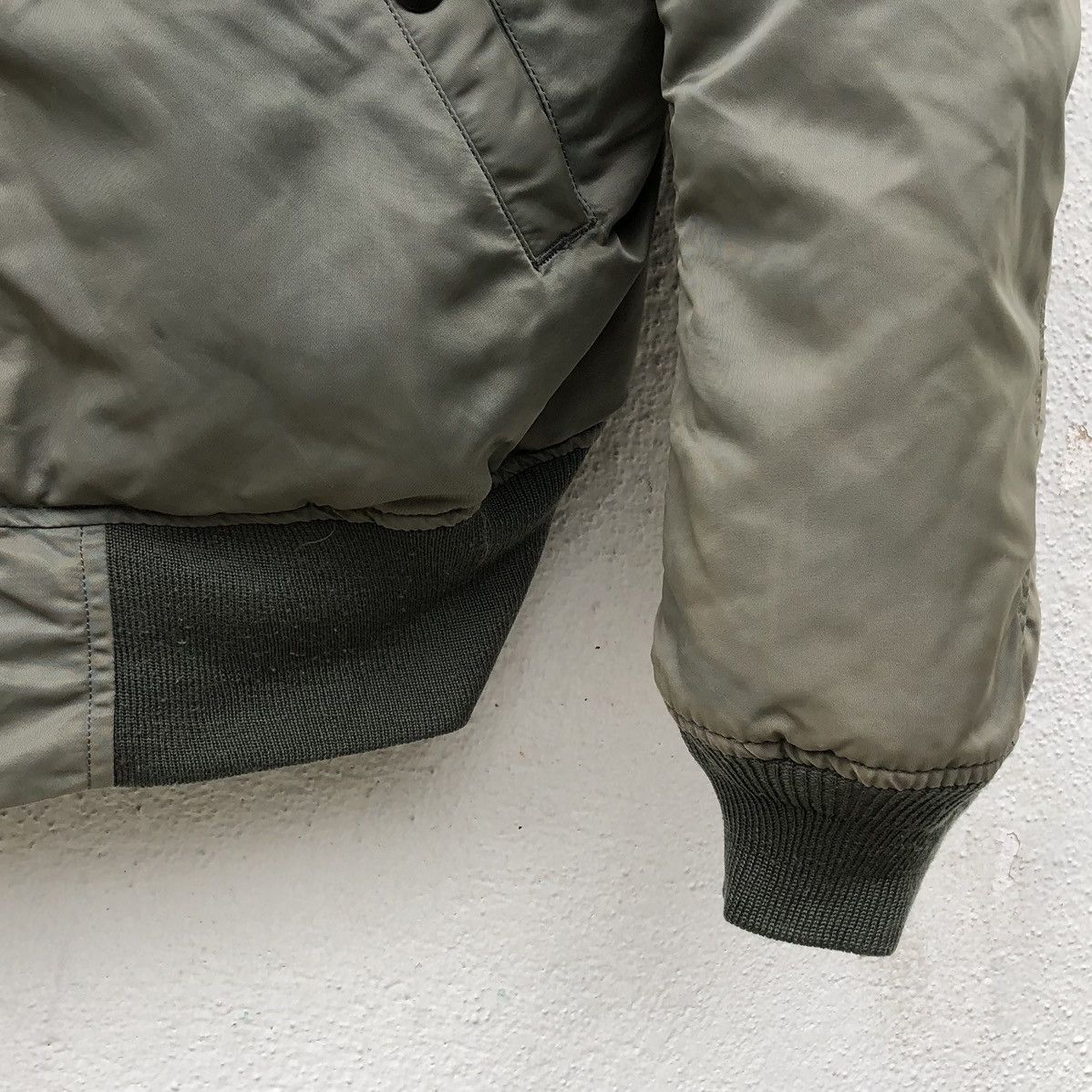 Vintage Vintage U.S. Air Force B-15D Intermediate Ma-1 Bomber Jacket Size US L / EU 52-54 / 3 - 9 Thumbnail