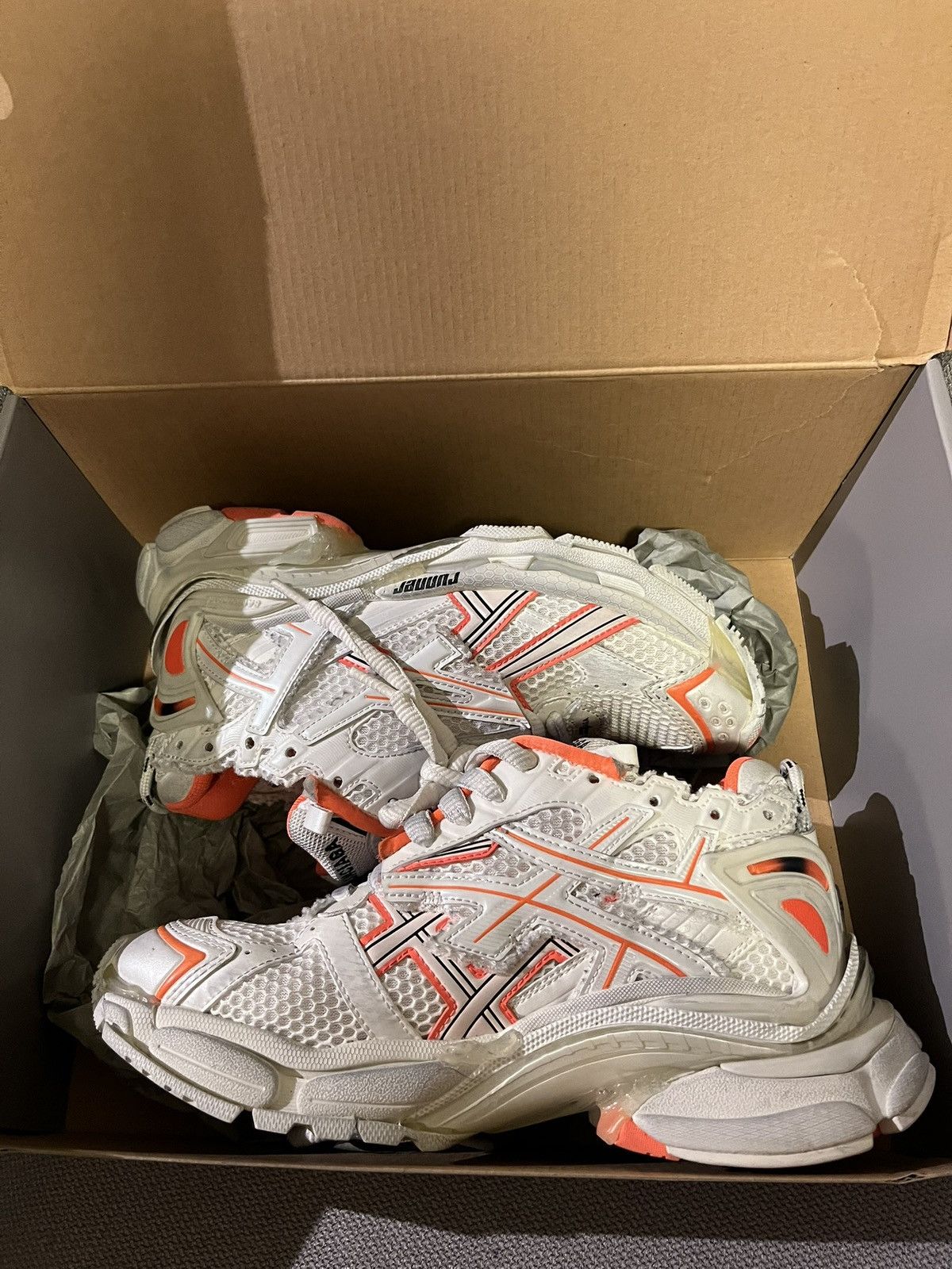 Balenciaga Balenciaga Runner Size US 7 / IT 37 - 2 Thumbnail