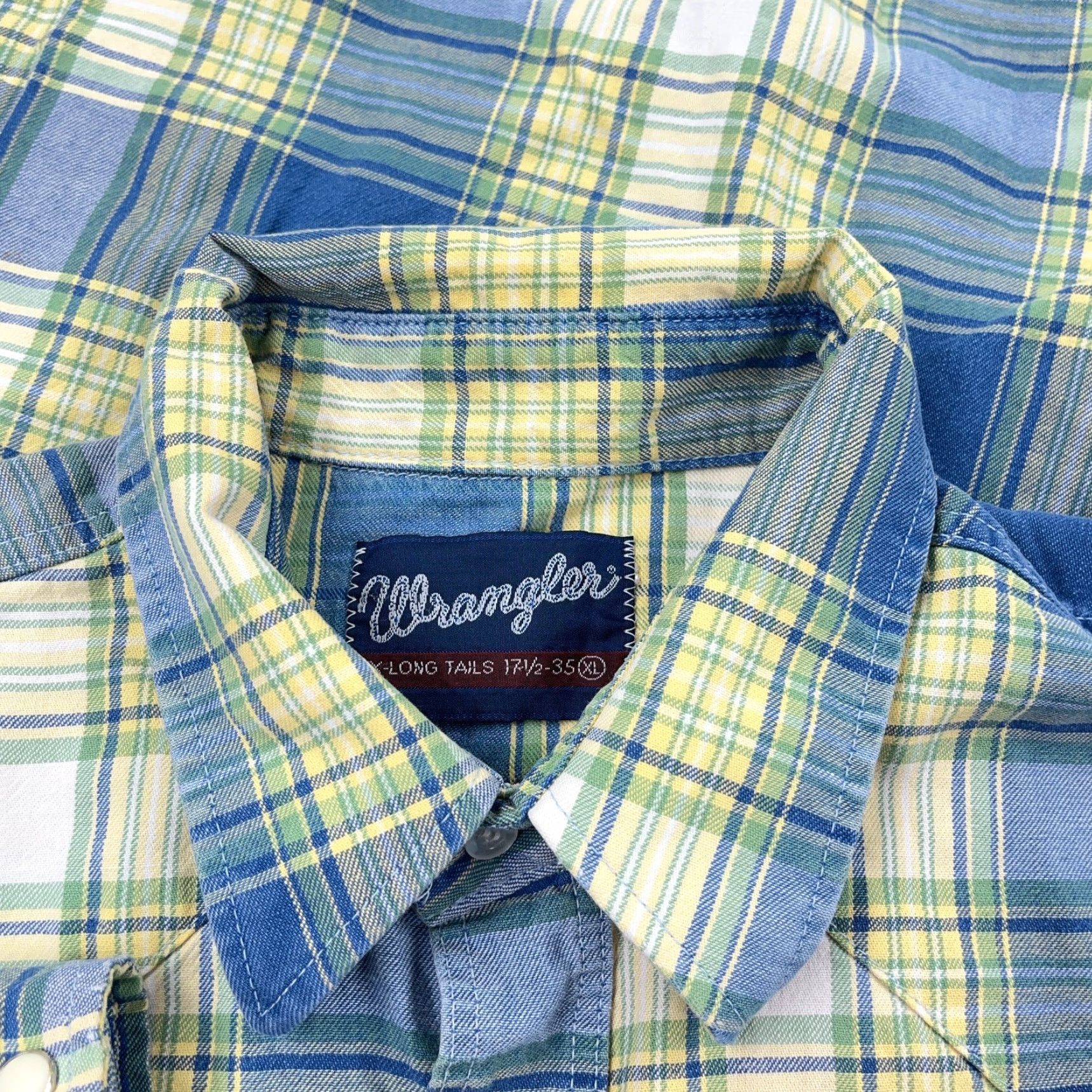 Wrangler VINTAGE Wrangler Shirt Men XL Blue Plaid Denim Pearl Snap Western Button-Up Long Sleeve 35" Tail Mens Western Casual Workwear Size US XL / EU 56 / 4 - 3 Thumbnail