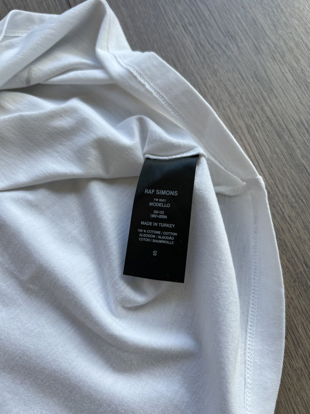Raf Simons Raf Simons The Others T-Shirt Small Size US S / EU 44-46 / 1 - 5 Thumbnail