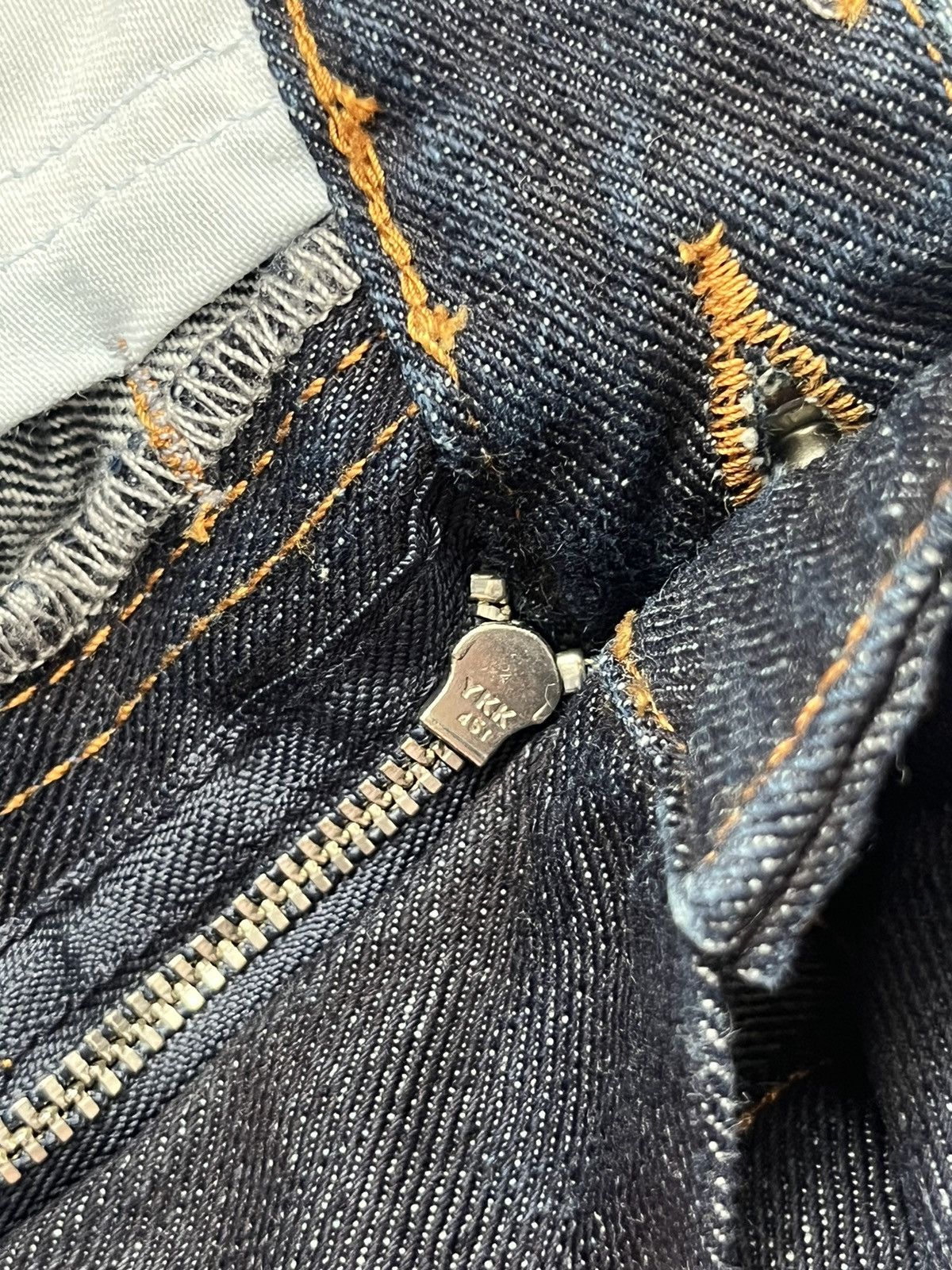 Versace Jeans Couture VINTAGE VERSACE JEANS COUTURE BAGGY PANTALONE VEST. DENIM Size US 30 / EU 46 - 12 Thumbnail