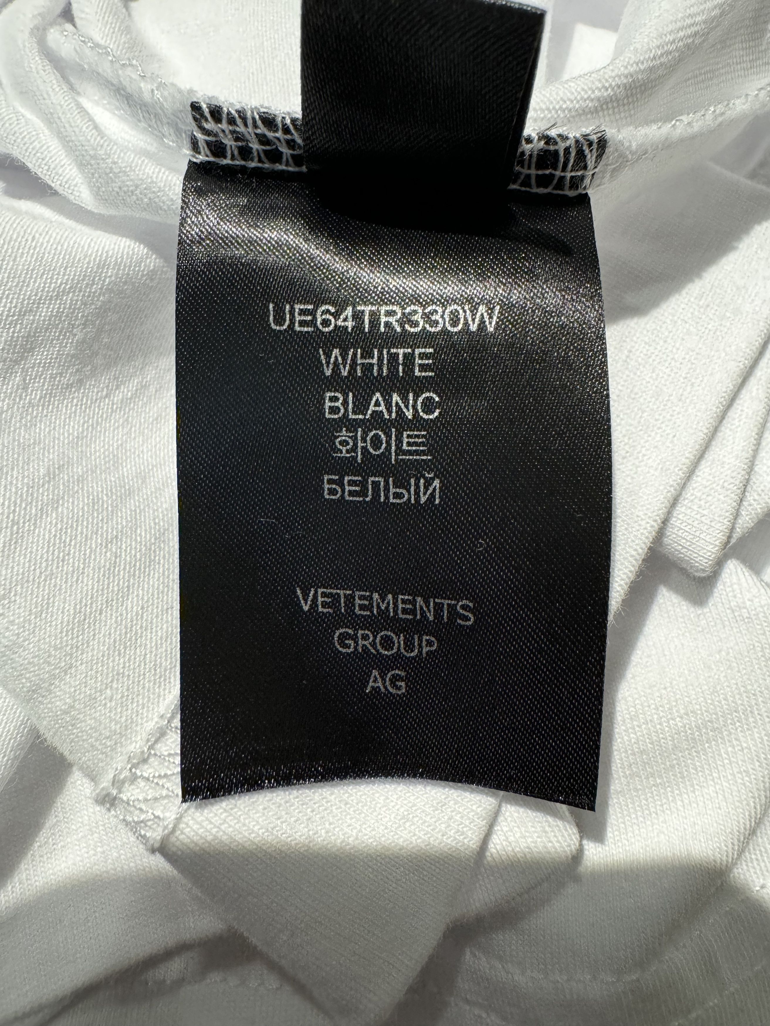 Vetements PROPERTY OF VETEMENTS T-SHIRT Size US L / EU 52-54 / 3 - 3 Thumbnail