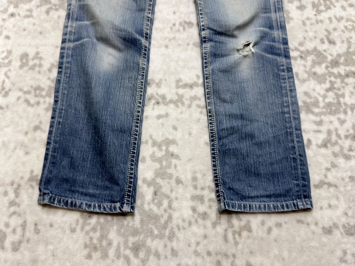 Edwin Vintage Edwin Distressed Blue Washed Low Rise Denim Jeans Size US 29 - 7 Thumbnail