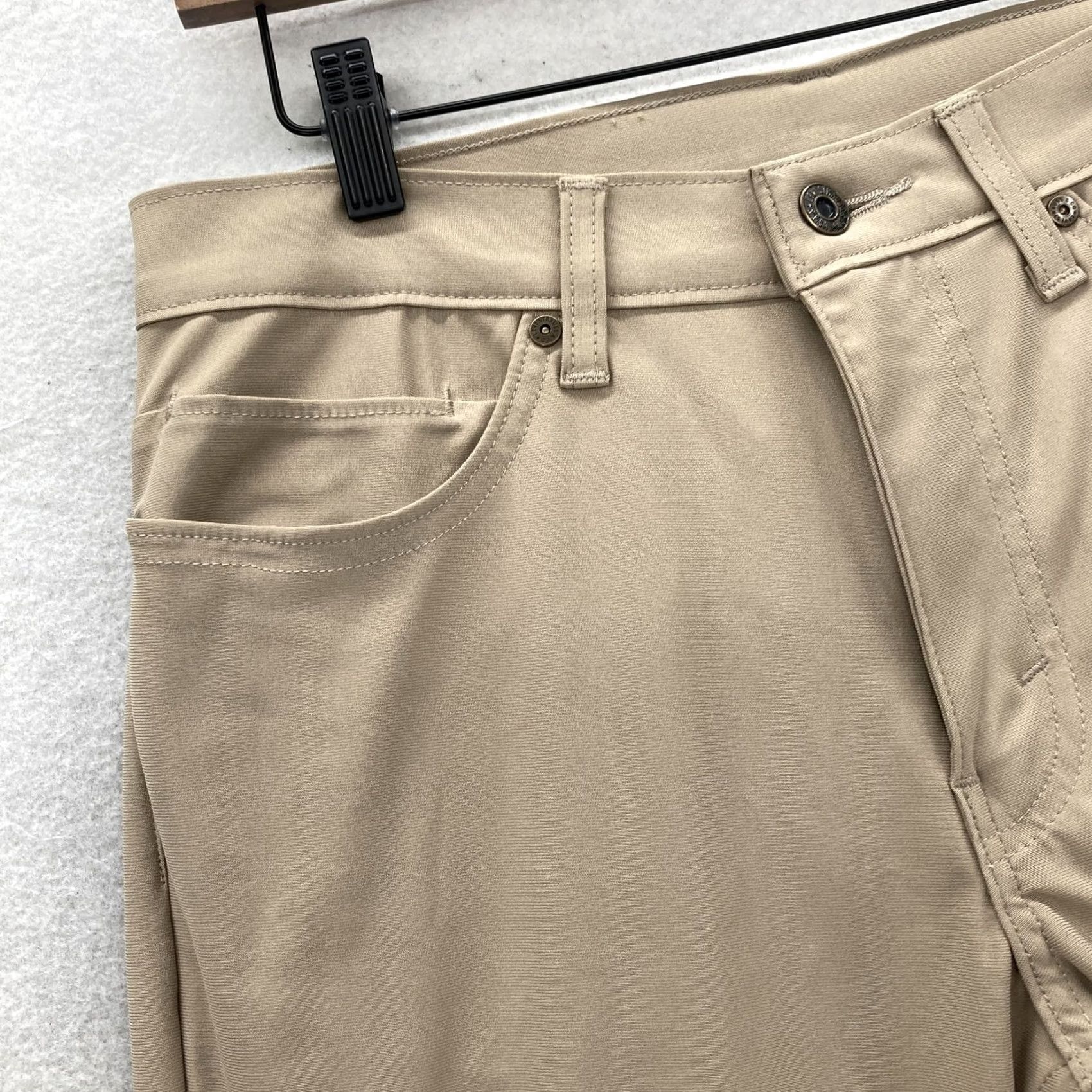 Levi's VINTAGE? No. Levi's 511 Pants Mens 31x30 Khaki Beige Slim Fit Engineered For Movement Size US 31 - 3 Thumbnail