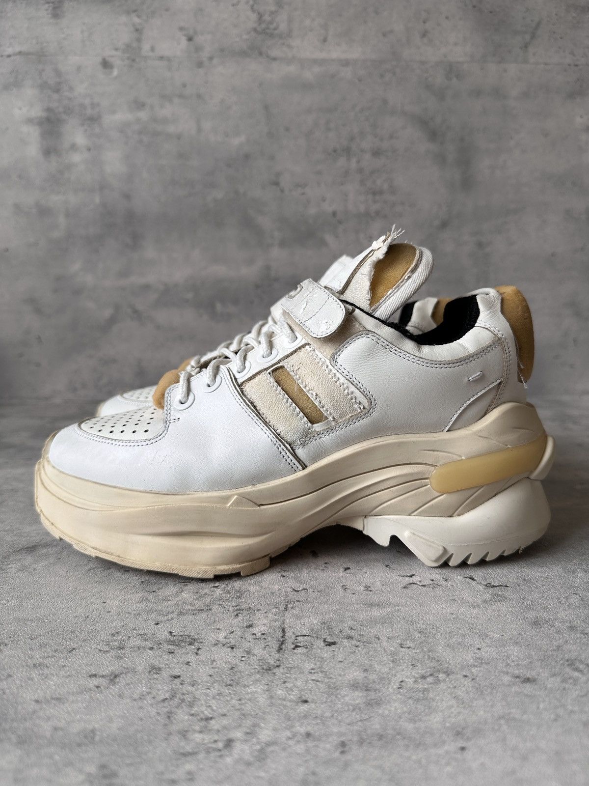 Maison Margiela FW18 RETRO FIT FUTURE LOW TOP Size US 7 / EU 40 - 1 Thumbnail