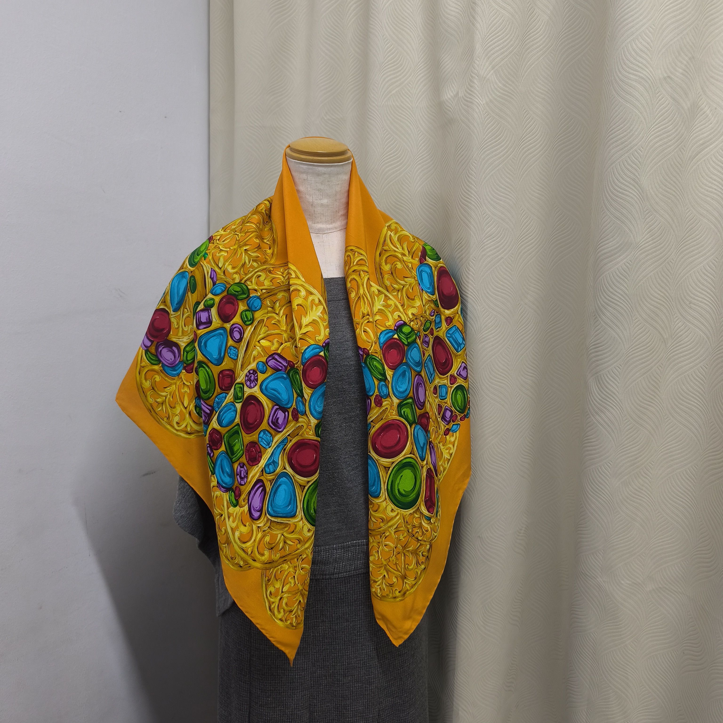 Chanel Chanel Silk Scarf Size ONE SIZE - 2 Thumbnail