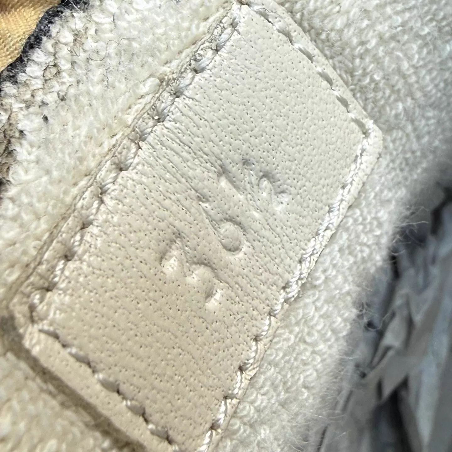 Gucci Gucci Screener GG Enamel Scuffed 36.5 98 Size US 6 / IT 36 - 8 Thumbnail