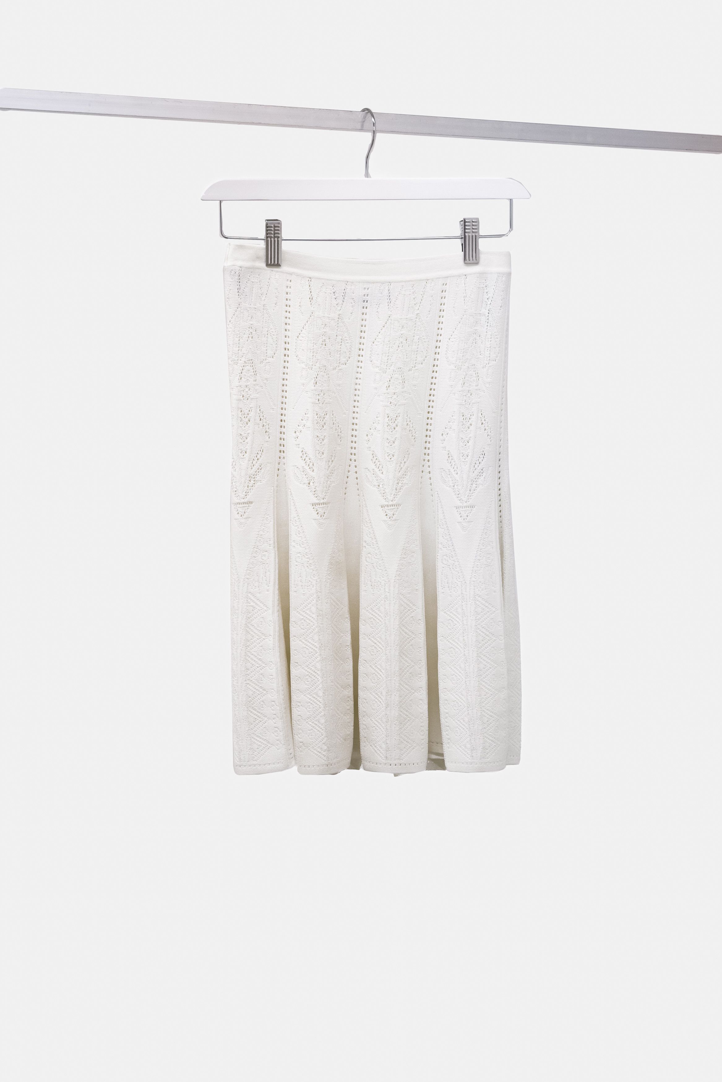 image of Roberto Cavalli Ivory Lace Pleated Knee-Length Skirt, Women's (Size 26)