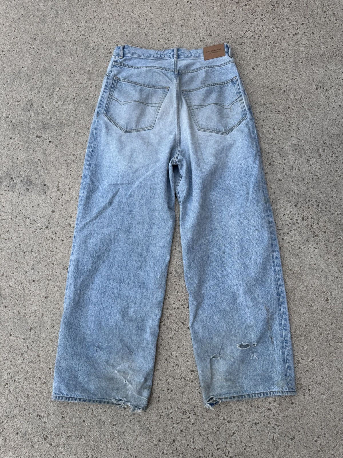 Balenciaga Balenciaga Light Wash Jeans Size US 30 / EU 46 - 2 Thumbnail