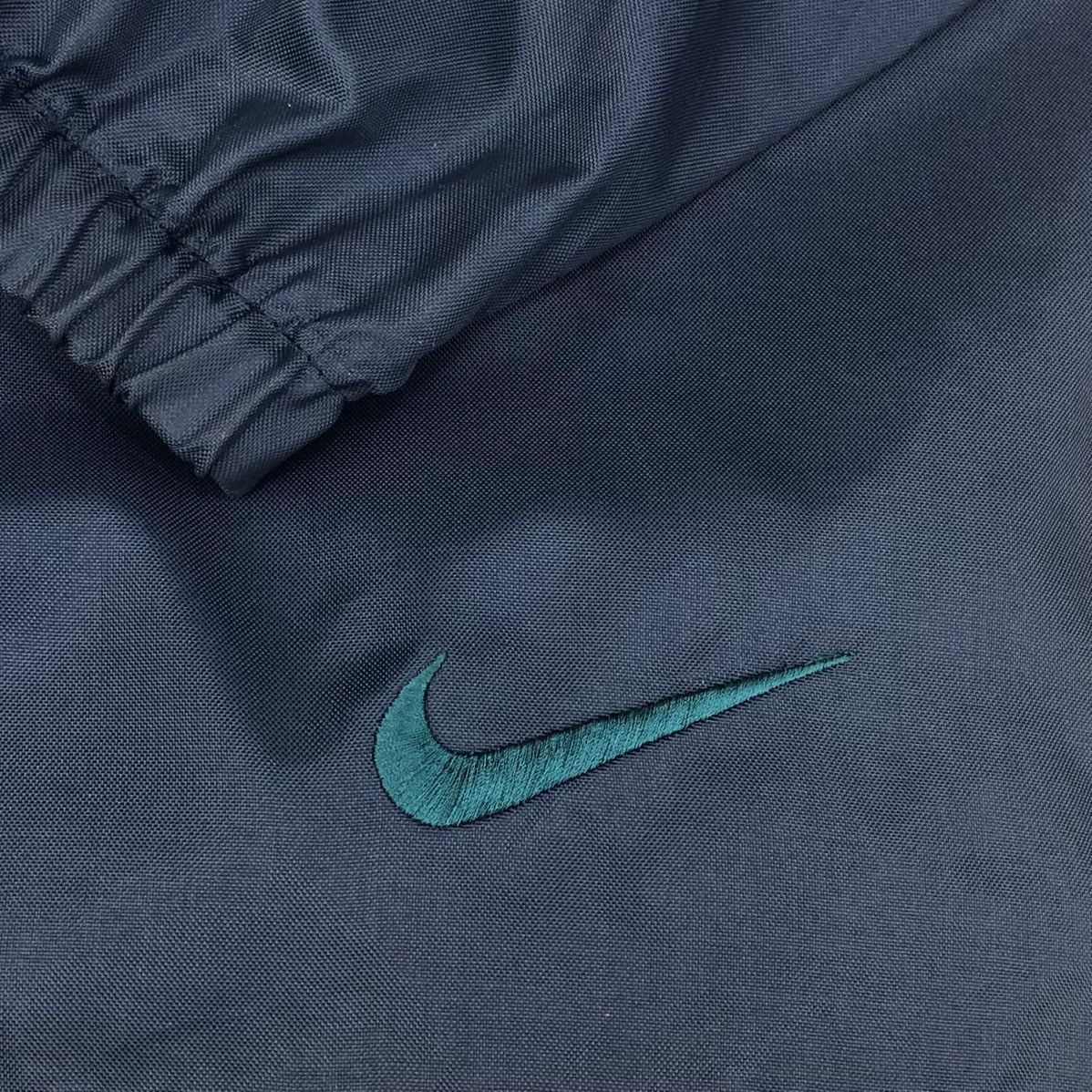 Vintage Vintage Nike 90s Half-Zip Nylon Pullover Windbreaker Jacket Size US M / EU 48-50 / 2 - 6 Thumbnail