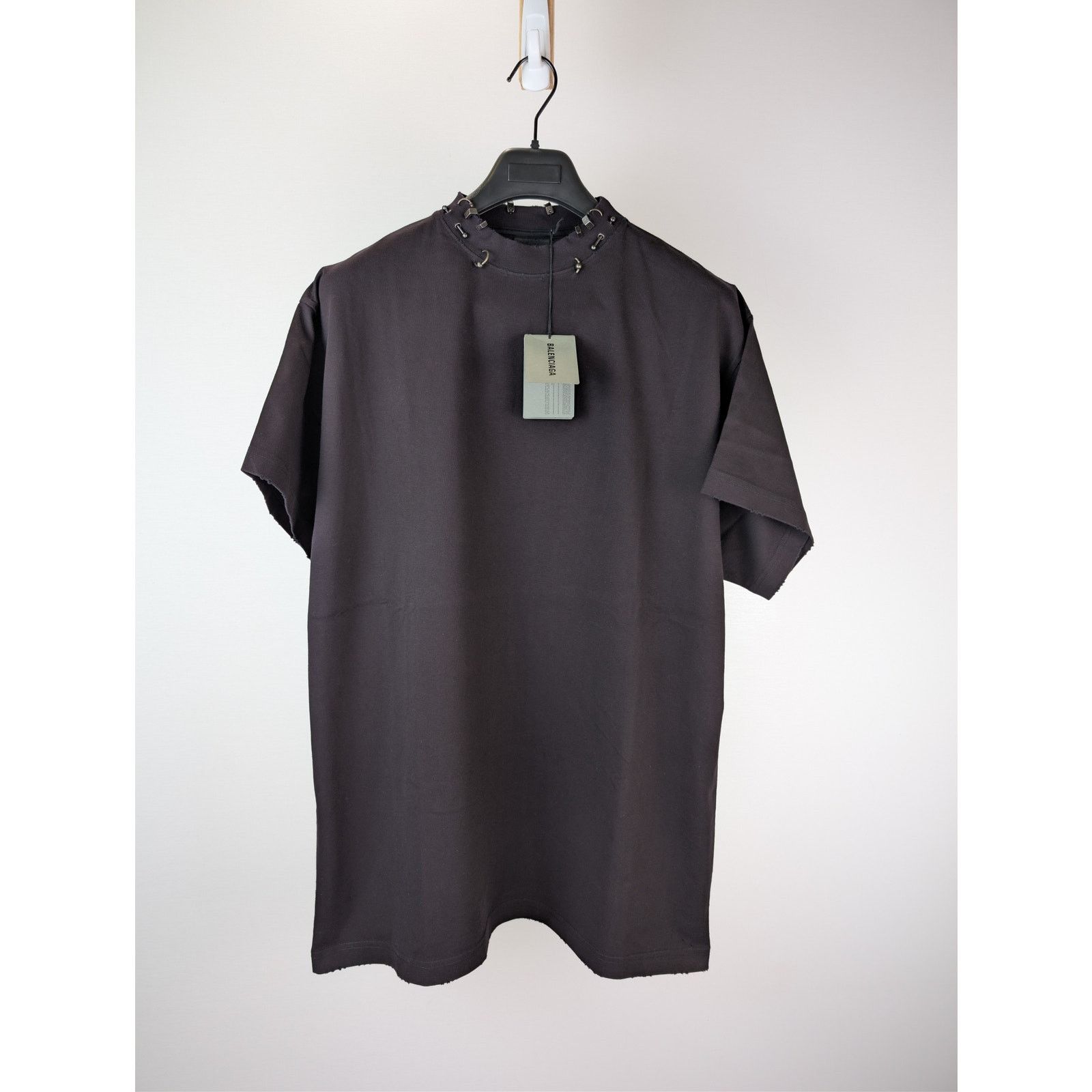 Balenciaga o1rshd1 Pierced Oversized Vintage Jersey T-Shirt in Black Size US L / EU 52-54 / 3 - 1 Thumbnail